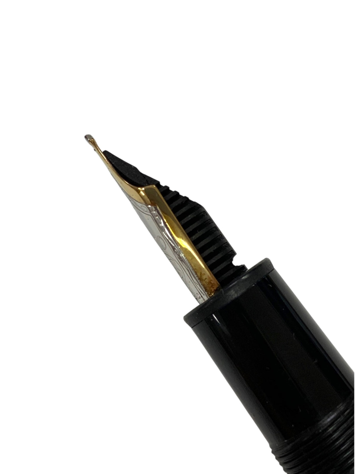 モンブラン 万年筆 マイスターシュテュック 146 ブラック BB 14K IT7858N2PW0C