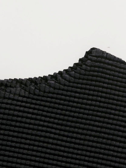 ミーイッセイミヤケ MI11FJ002 プルオーバー ブラック ラウンドネック ワッフルプリーツ ITASM1VH62FV