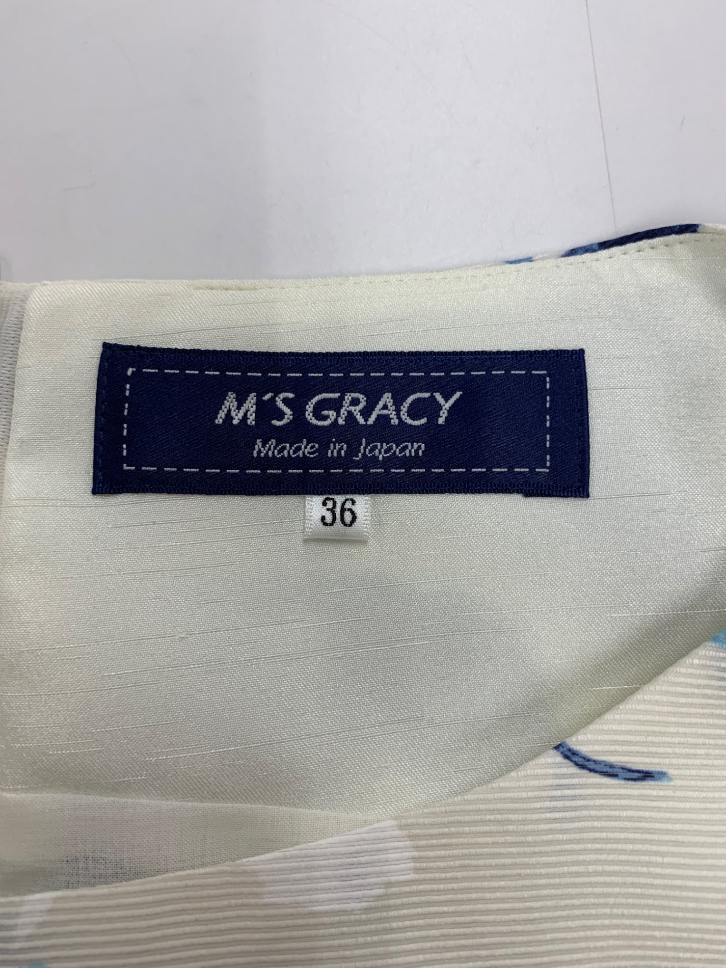 エムズグレイシー バラモチーフタックドレス 411311 36 ブルー IT9ARFIX8IZY