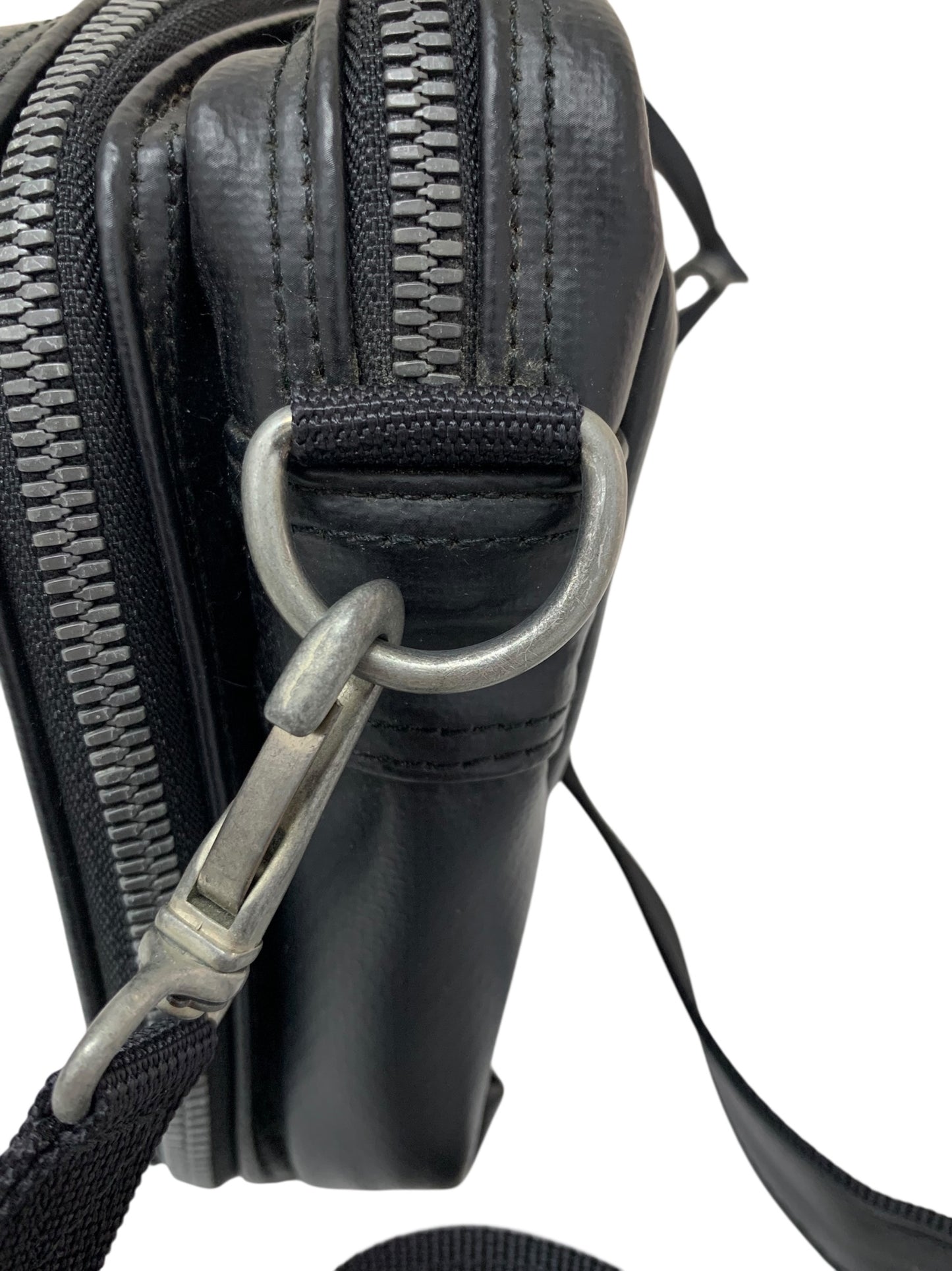 ラゲッジレーベル ショルダーバッグ ブラック 青バッテン ITN53A706K3C