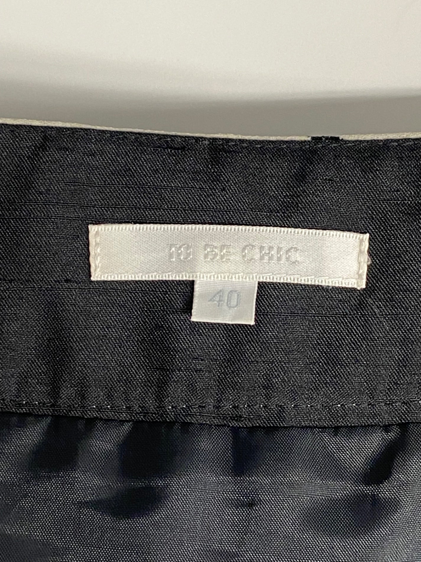 トゥービーシック UF461-215-40 スカート 40 ベージュ ティアード フラワーモチーフ IT9F4YT9DZJM 【SALE】