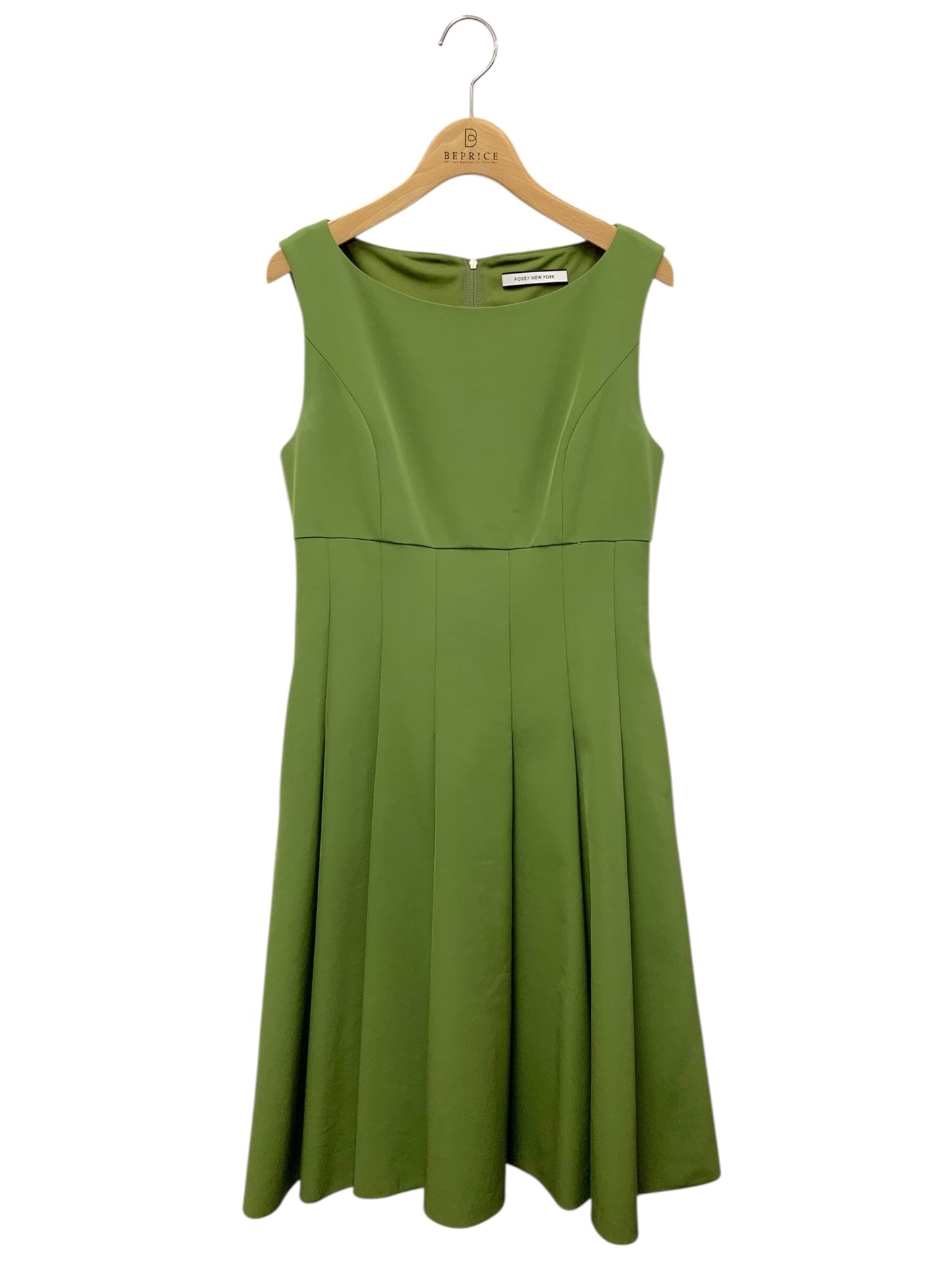 フォクシーニューヨーク スリムタックドレス 38327 ワンピース 40 グリーン ITL7A2OI2ONW