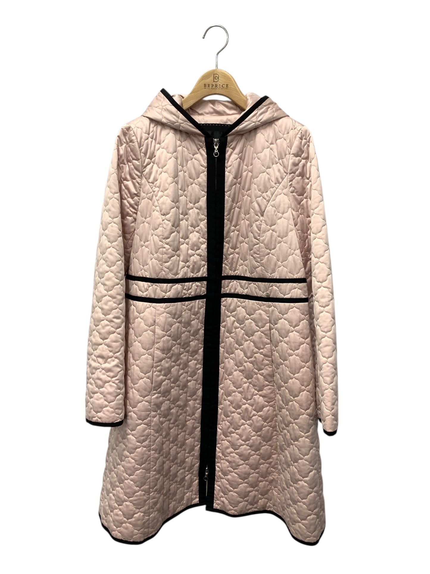 トゥービーシック W5A01 アウター 40 ピンク フード キルティング ITFTSP0MZCVE