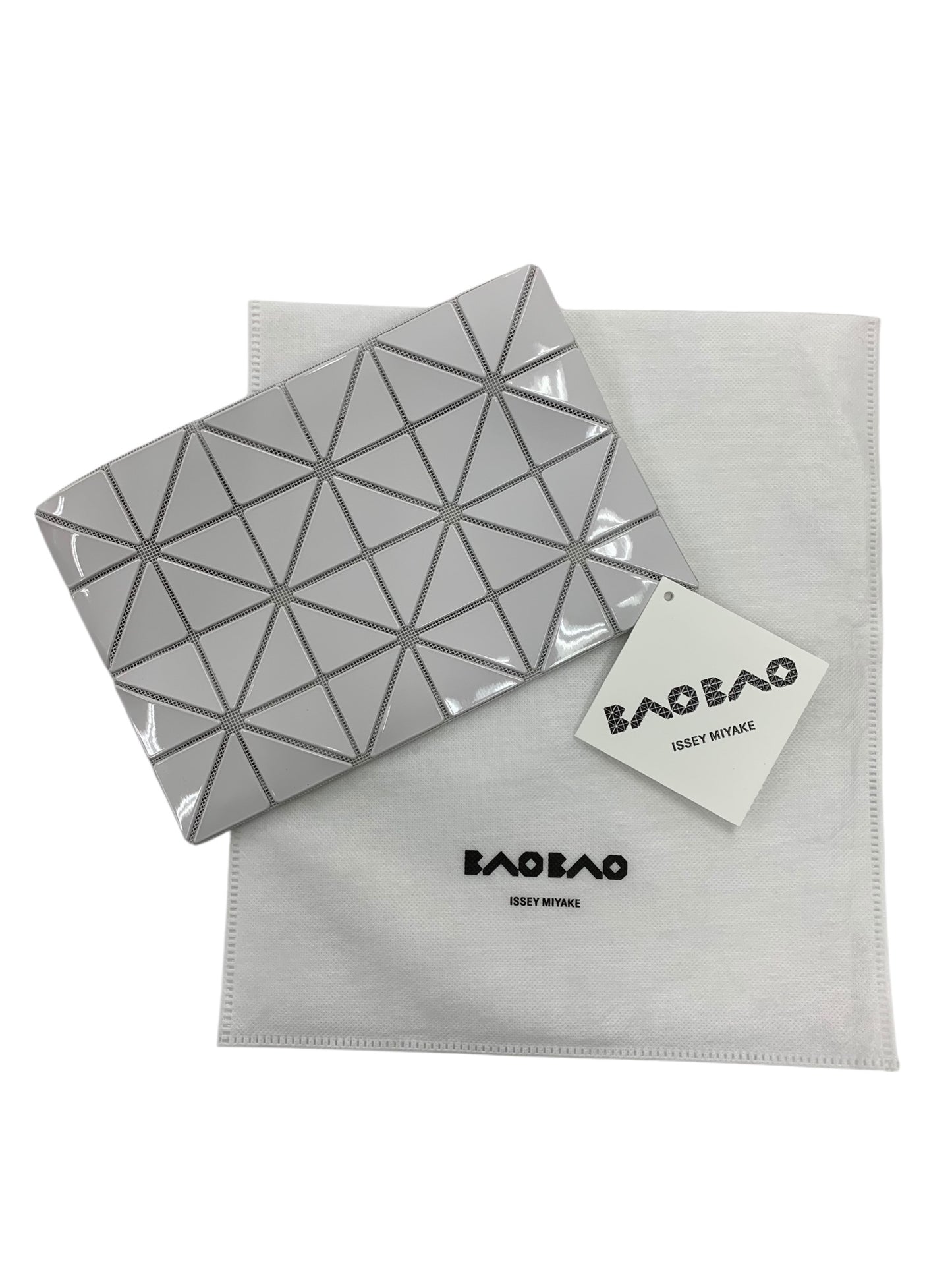 バオバオイッセイミヤケ LUCENT ONE-TONE Pouch BB56AG625 グレー IT4Y03B9SJ30 【SALE】