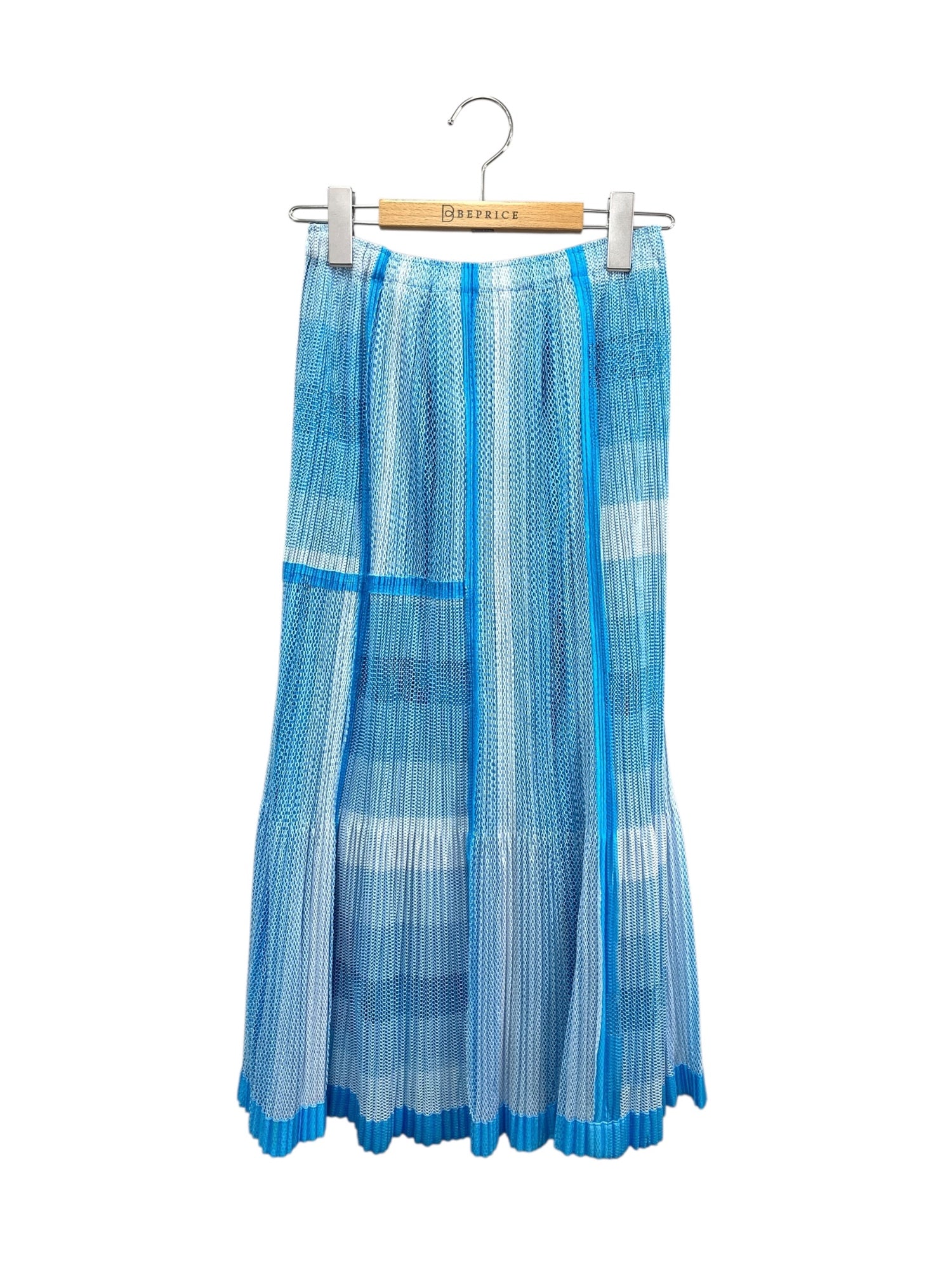 PLEATS PLEASE ISSEY MIYAKE（プリーツプリーズイッセイミヤケ
