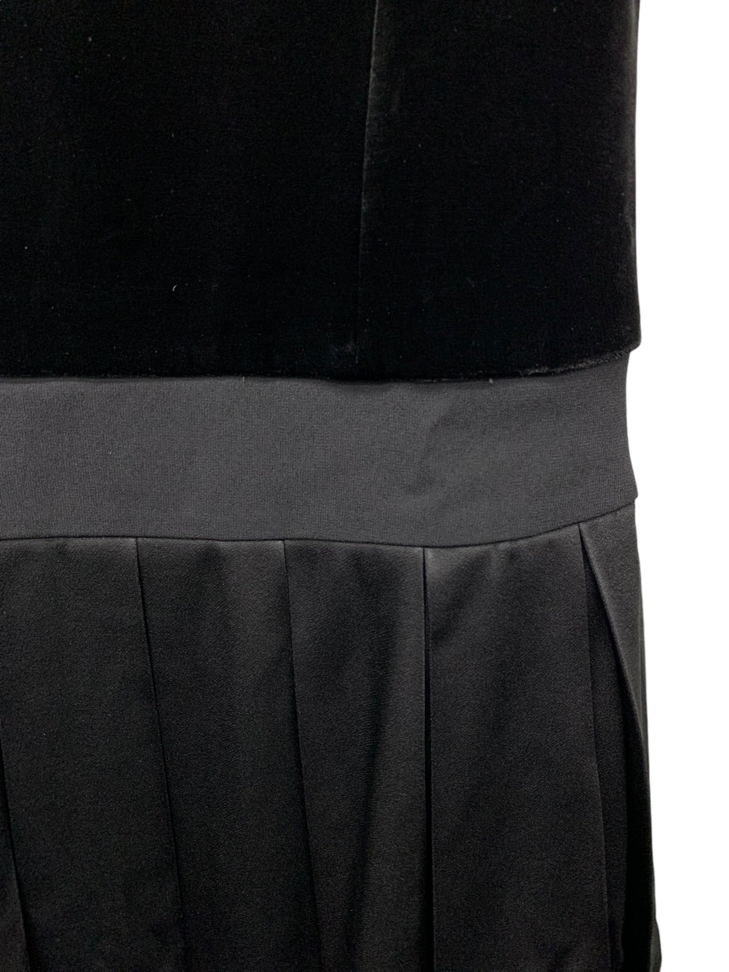 ベロアノワール by フォクシーニューヨーク Delphinus 43865