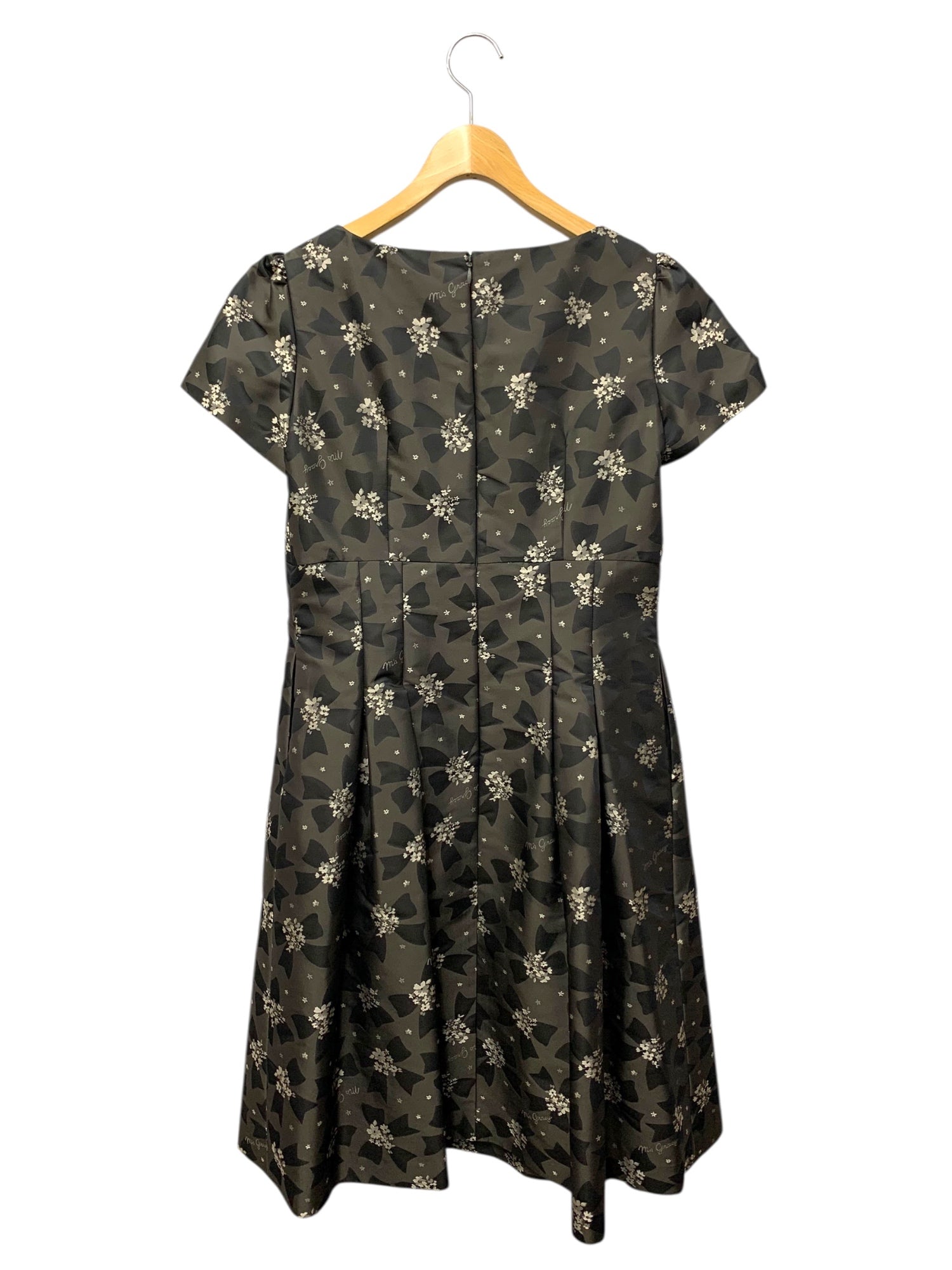 エムズグレイシー 小花付きリボンモチーフジャガードドレス 211503