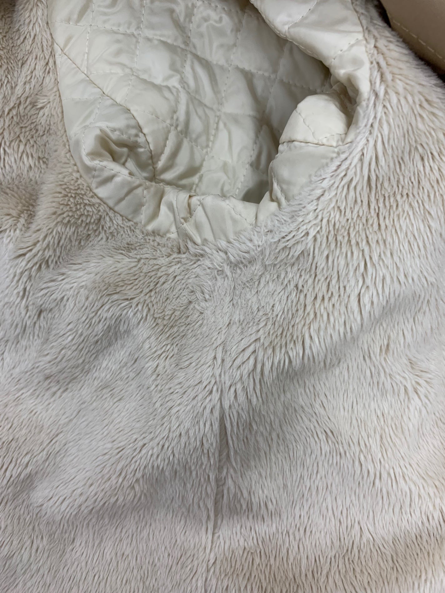 トッカ CMTOCA0210 コート 0 ベージュ フリースライナー付 ファー＆リボン付き IT3KZBW9D6OC