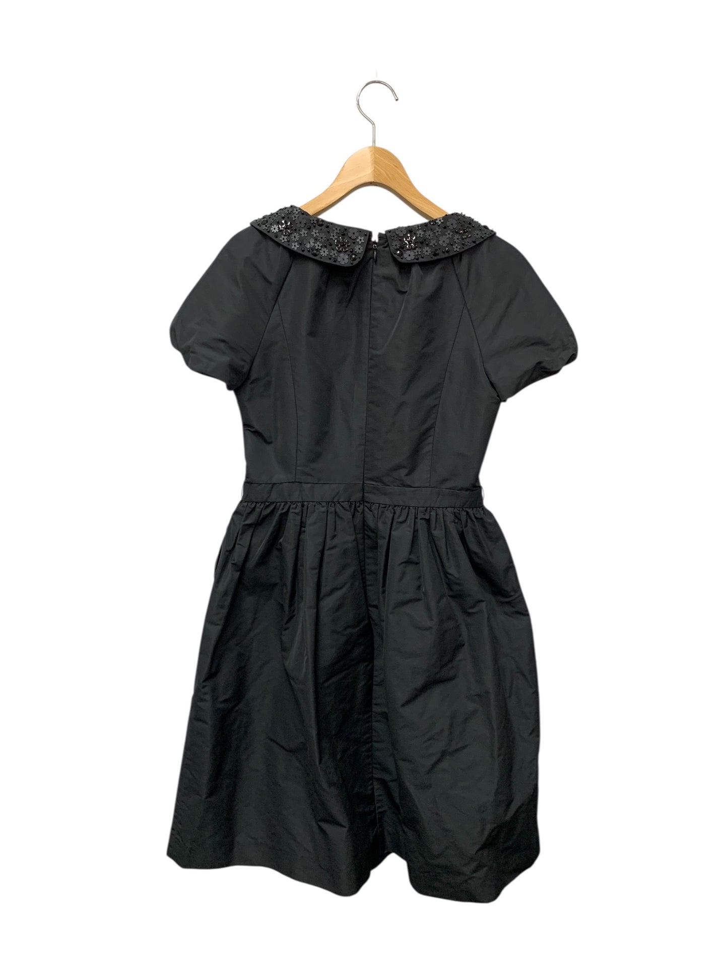 トゥービーシック W5J02-622-09 ワンピース 38 ブラック 衿ビジュー IT9I52U8S95Y