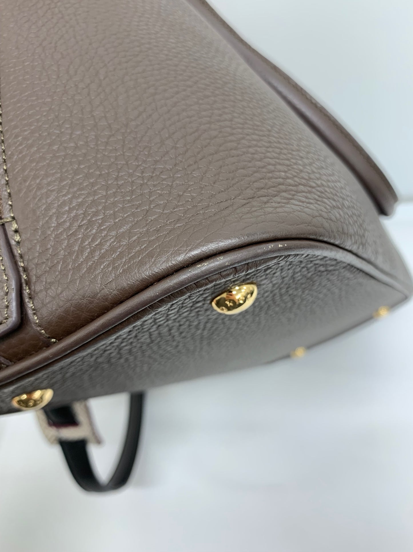 ココセリュックスゴールド ハンドバッグ ブラウン レザー 2WAY ITV08IOYHX06