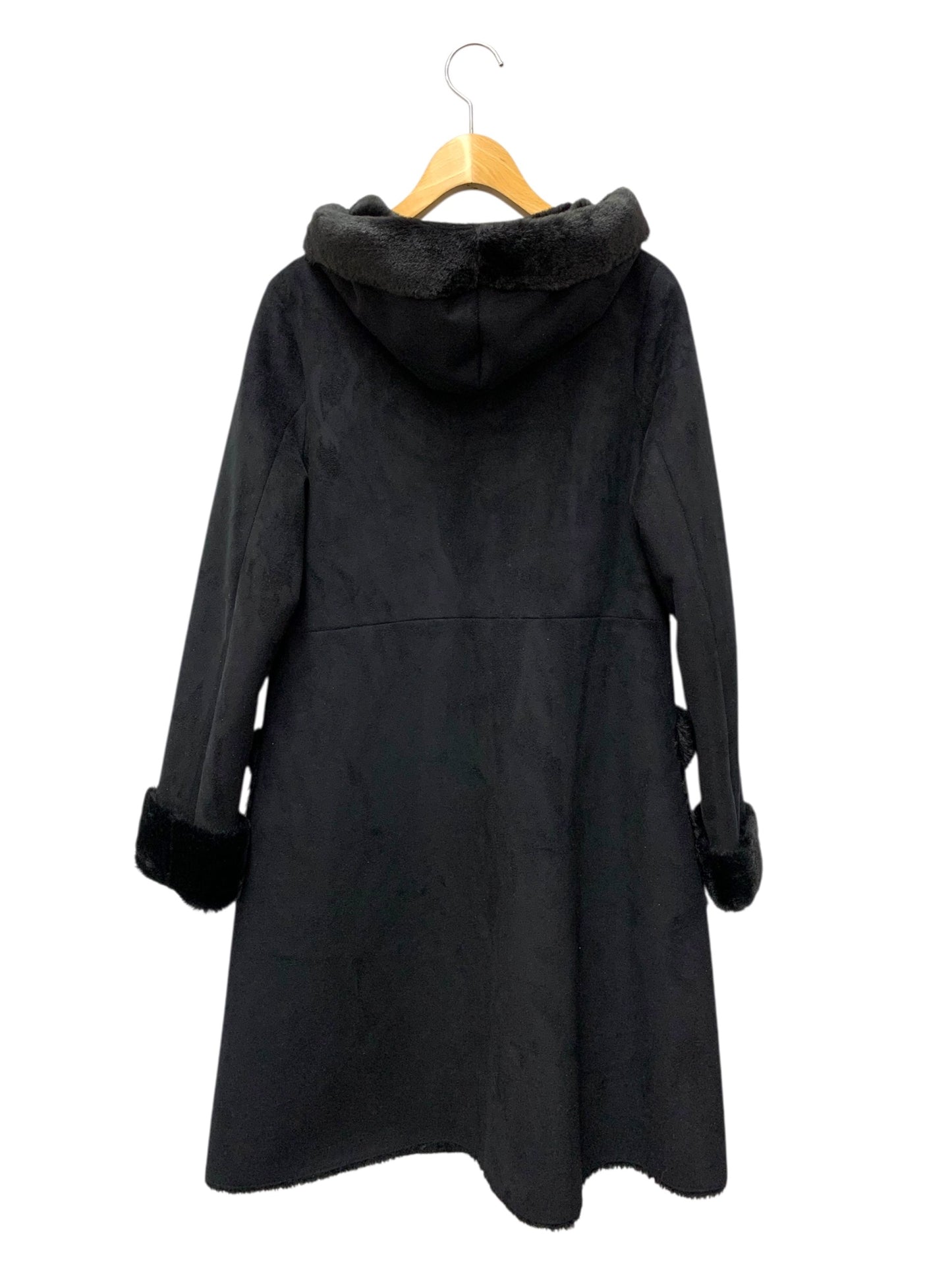 トッカ CMTOYW0410 コート 0 ブラック フード付き フェイクファー ITP4TWM93OIS