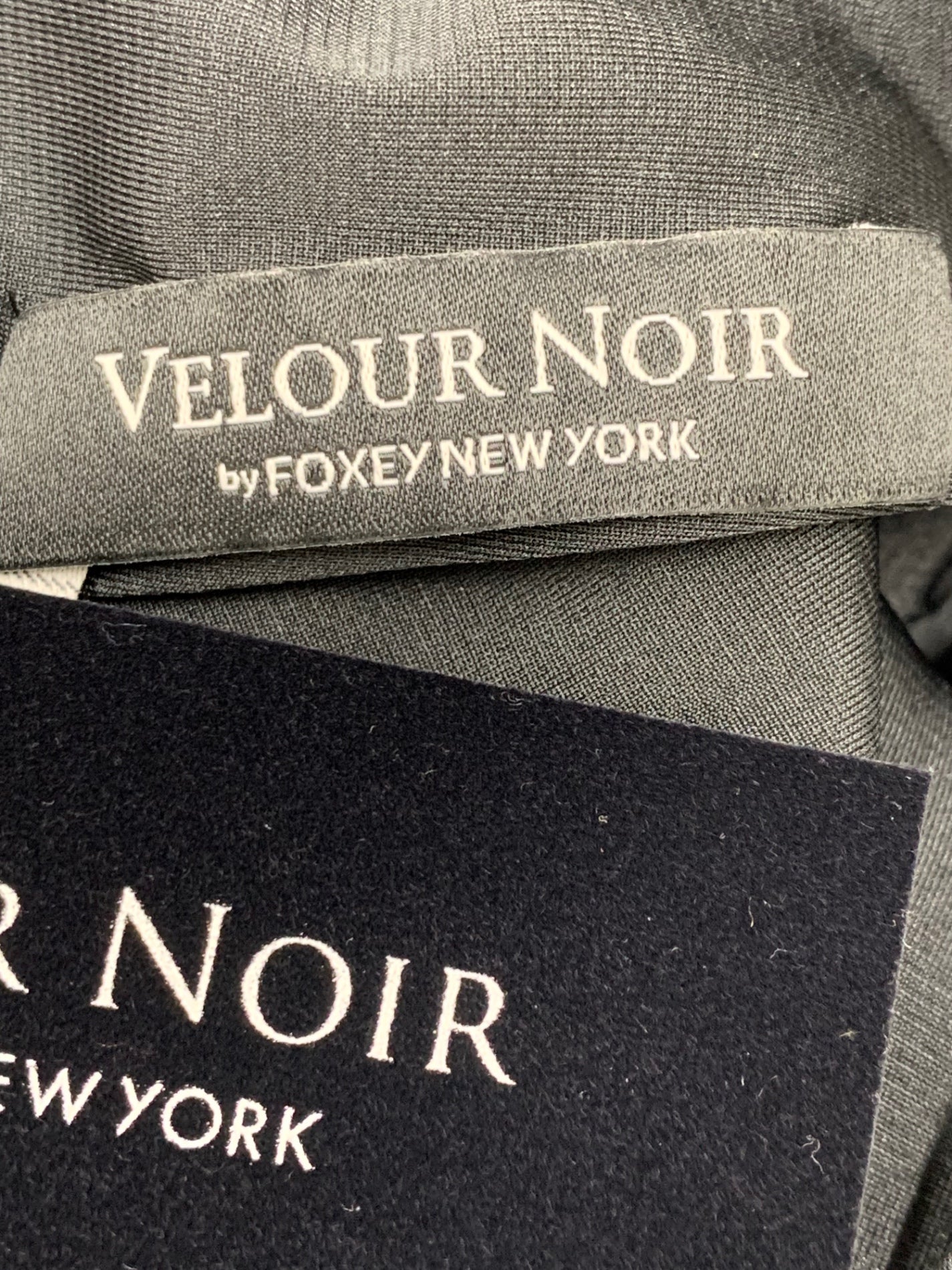 ベロアノワール by フォクシーニューヨーク Delphinus 43865