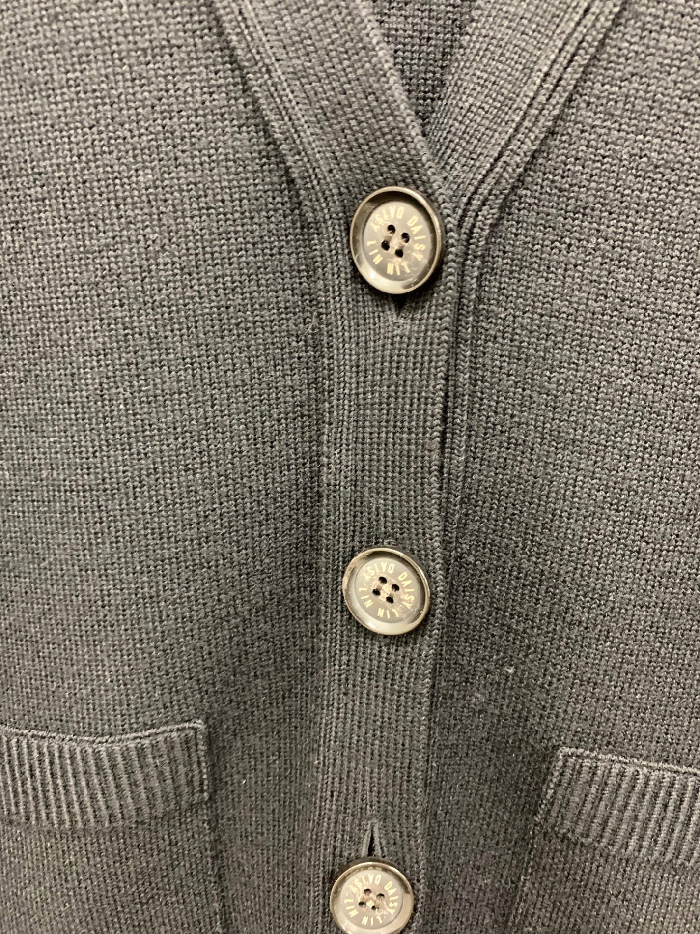 デイジーリン しっとりウールカーディガン アップタウンレディ 06737 38 ブラック IT4IZBOTQE0C