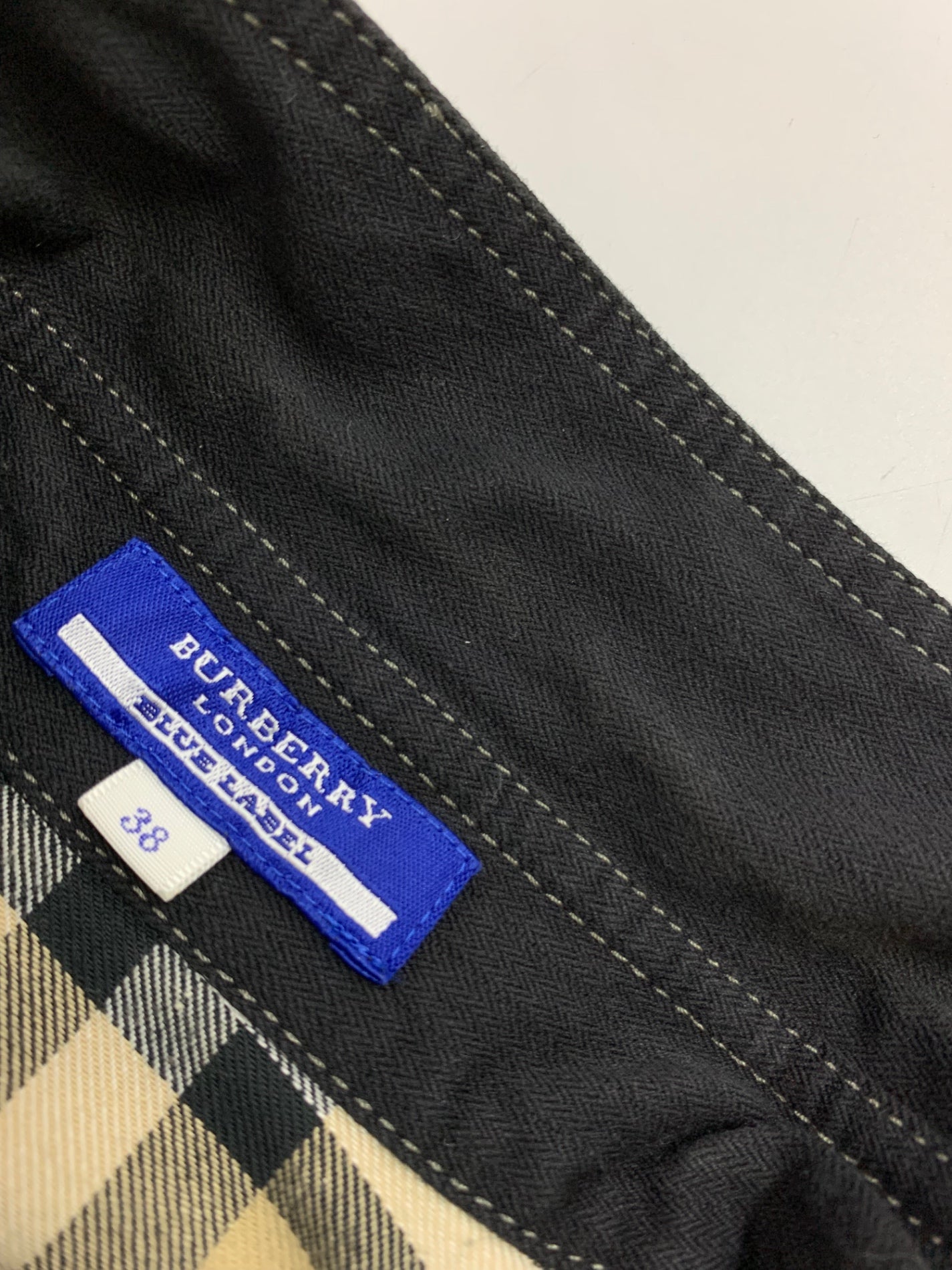 バーバリーブルーレーベル FM505-105-09 オールインワン 38 ブラック フロントボタン IT4L3FXOPGDD