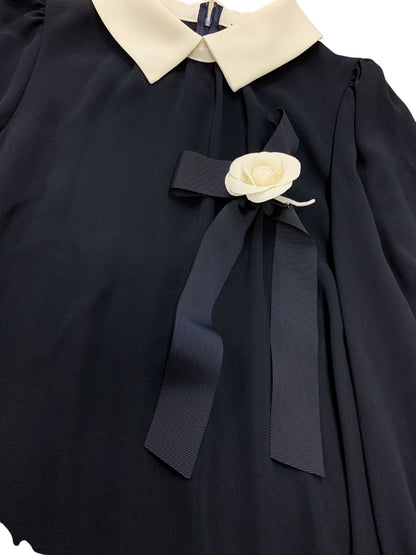 エムズグレイシー 410109 トップス 40 ネイビー 花ブローチ付き 白襟 IT42BD72RZE0