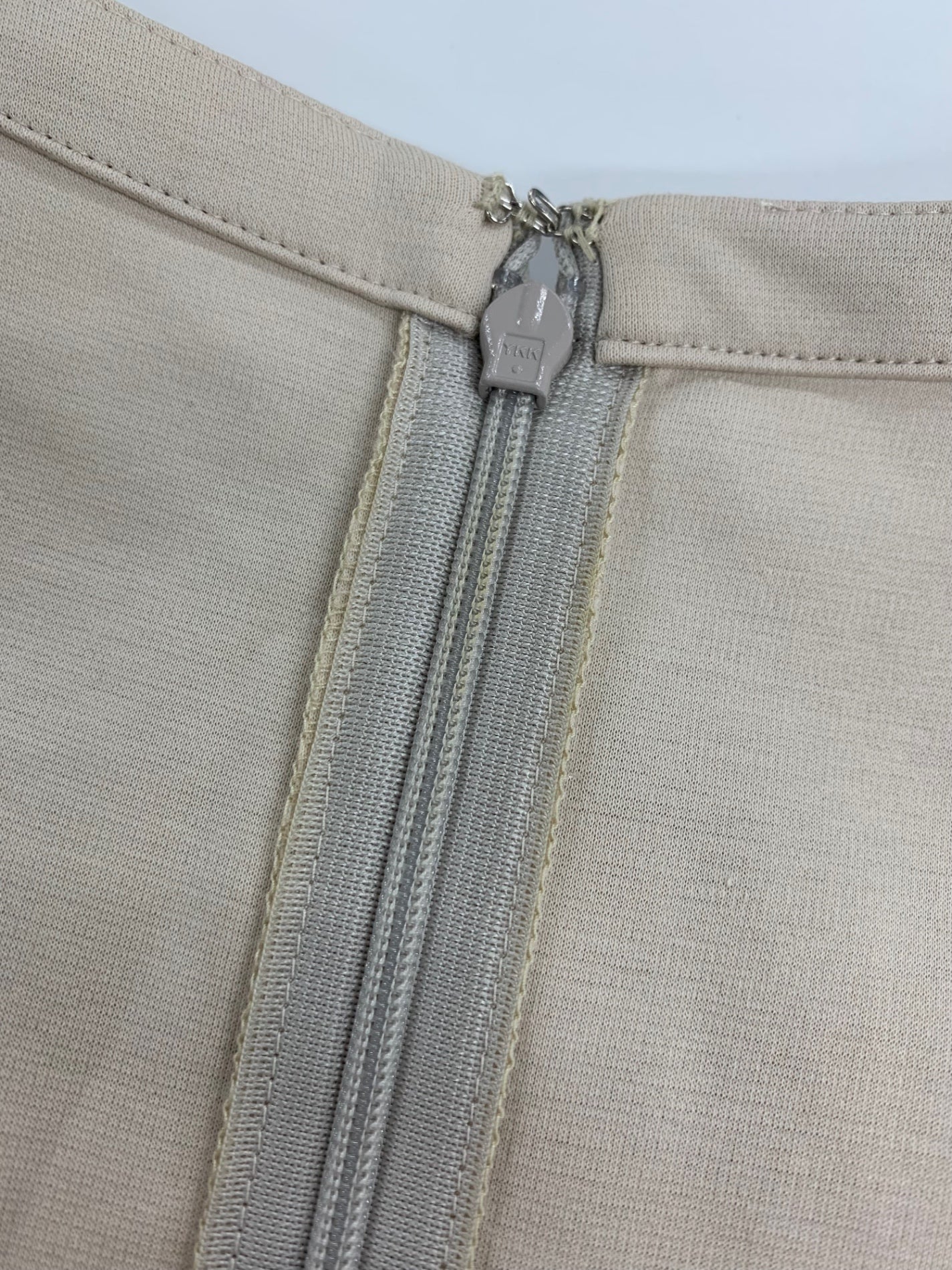 トゥービーシック W5J74-392-06 ワンピース  40 ベージュ チュール ITQX9CALHNTE 【SALE】