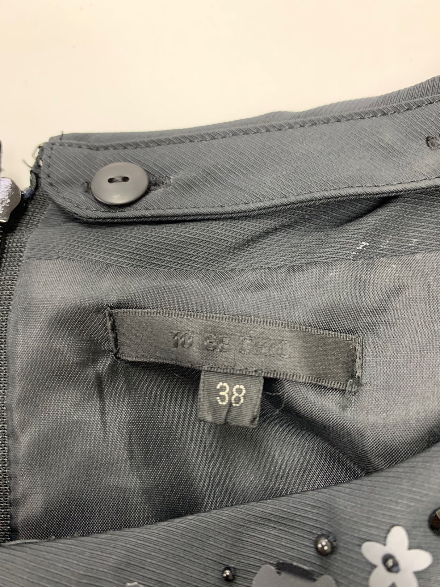 トゥービーシック W5J02-622-09 ワンピース 38 ブラック 衿ビジュー IT9I52U8S95Y