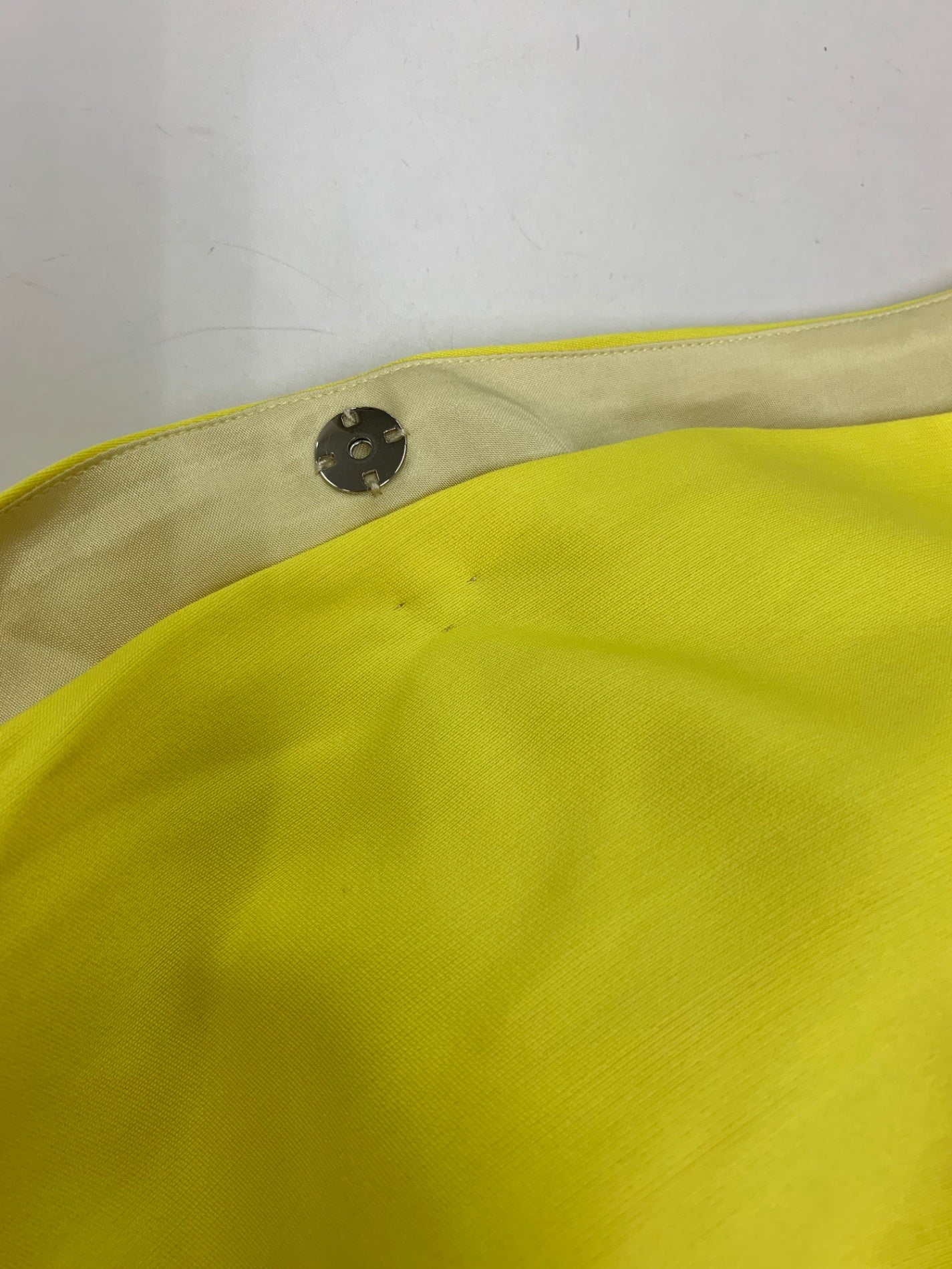 ナディア cloudy cape N0445 プルオーバー F イエロー クロップド 22AW ITZ8N4DY4W70