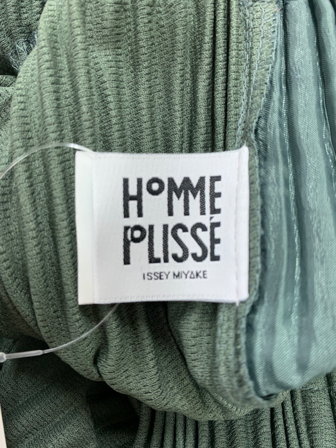 オムプリッセイッセイミヤケ HP43JF138 イージーパンツ 2 グリーン プリーツ ITHJMXM74URU