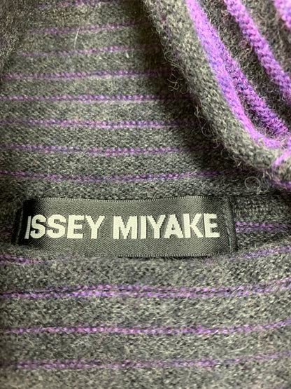 イッセイミヤケ ME83KN039 タートルネックニット 2 パープル パイピング ITUHH57IYJW8 【SALE】