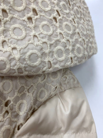 トゥービーシック W5A06-686 ダウンコート 40 アイボリー フラワーモチーフ カットワーク ITKVTKXLM308