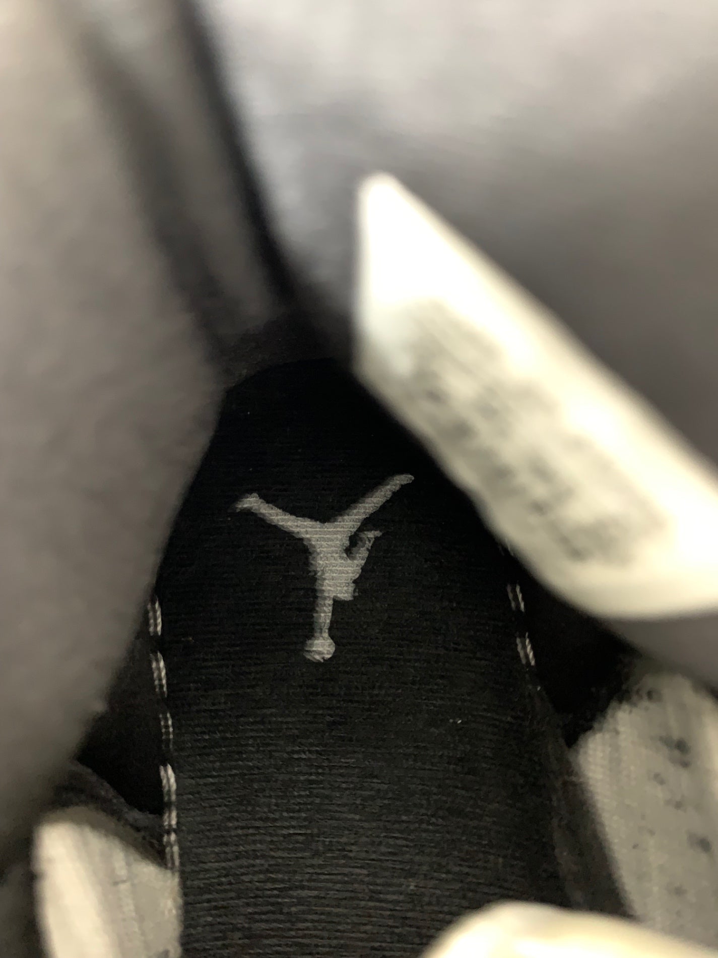 ナイキ エアジョーダン 1 ハイ 332550-011 29.5 ホワイト ITAASM68HLOC 【SALE】