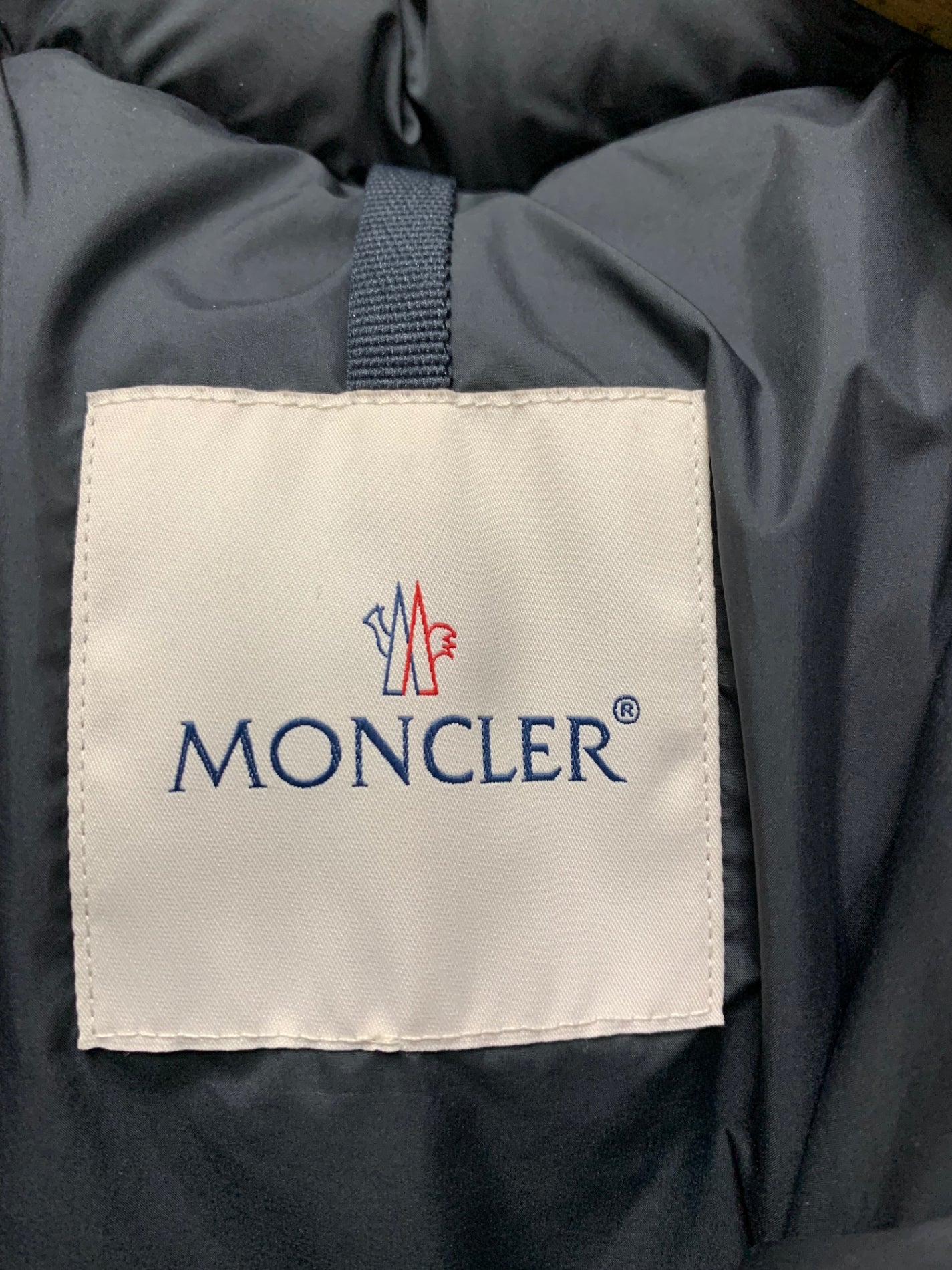 モンクレール CHEVREUSE I20911B00002549SK ダウンジャケット 2 ブラック ITR6OMFHE58G