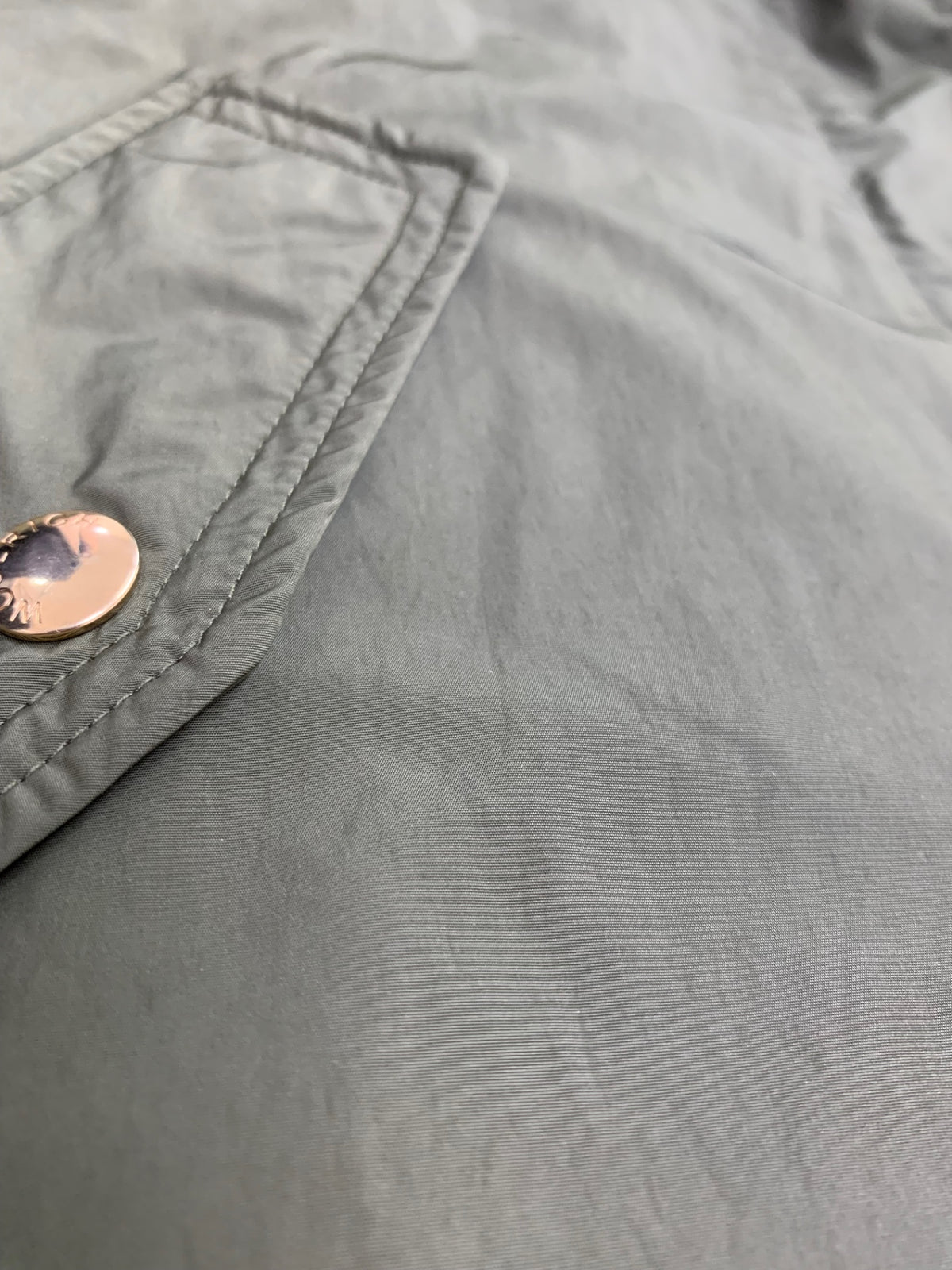 ウールリッチ ANORAK ドルマンスリーブ ケープ型 ナイロンジャケット XL MILITARY GREEN Shape Memory ITPNKFH9I62U
