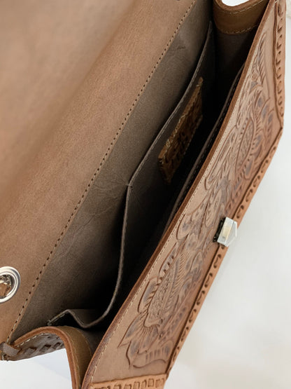 カービングトライブス ショルダーバッグ ブラウン チェーン ITQ22WY4CG18