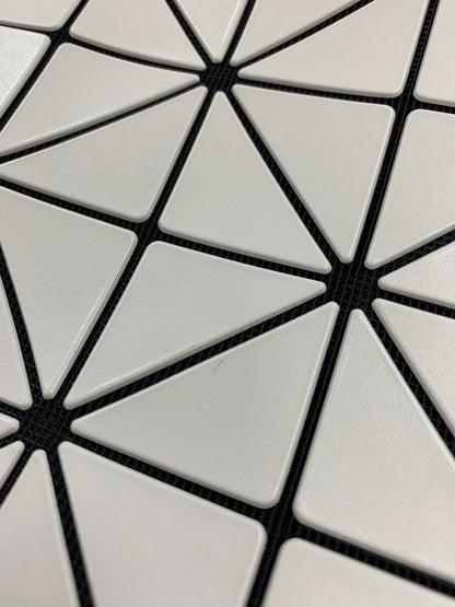 バオバオイッセイミヤケ ROCK MATTE BB56AG402 ハンドバッグ グレー ITY8EZEDQF96 【SALE】