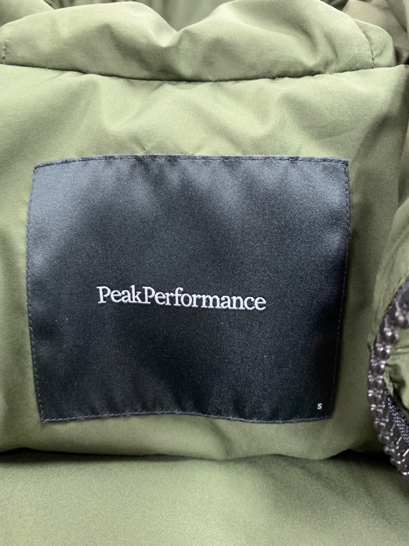 ピークパフォーマンス G77963 ダウンジャケット S グリーン ITI8K5IDMP34