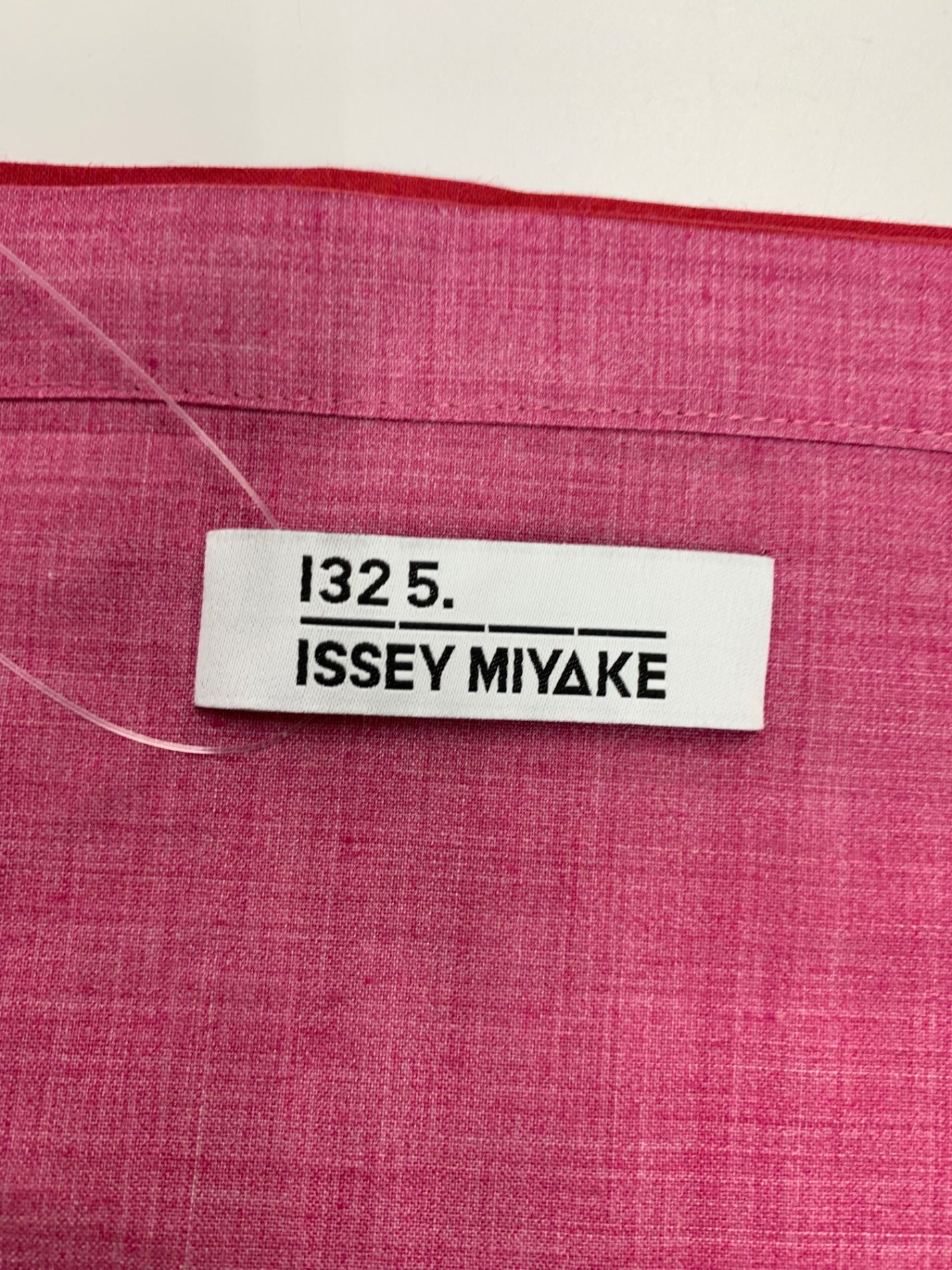 132 5. イッセイミヤケ IL23FJ301 カットソー 3 レッド ITYVB0Y8NVKG