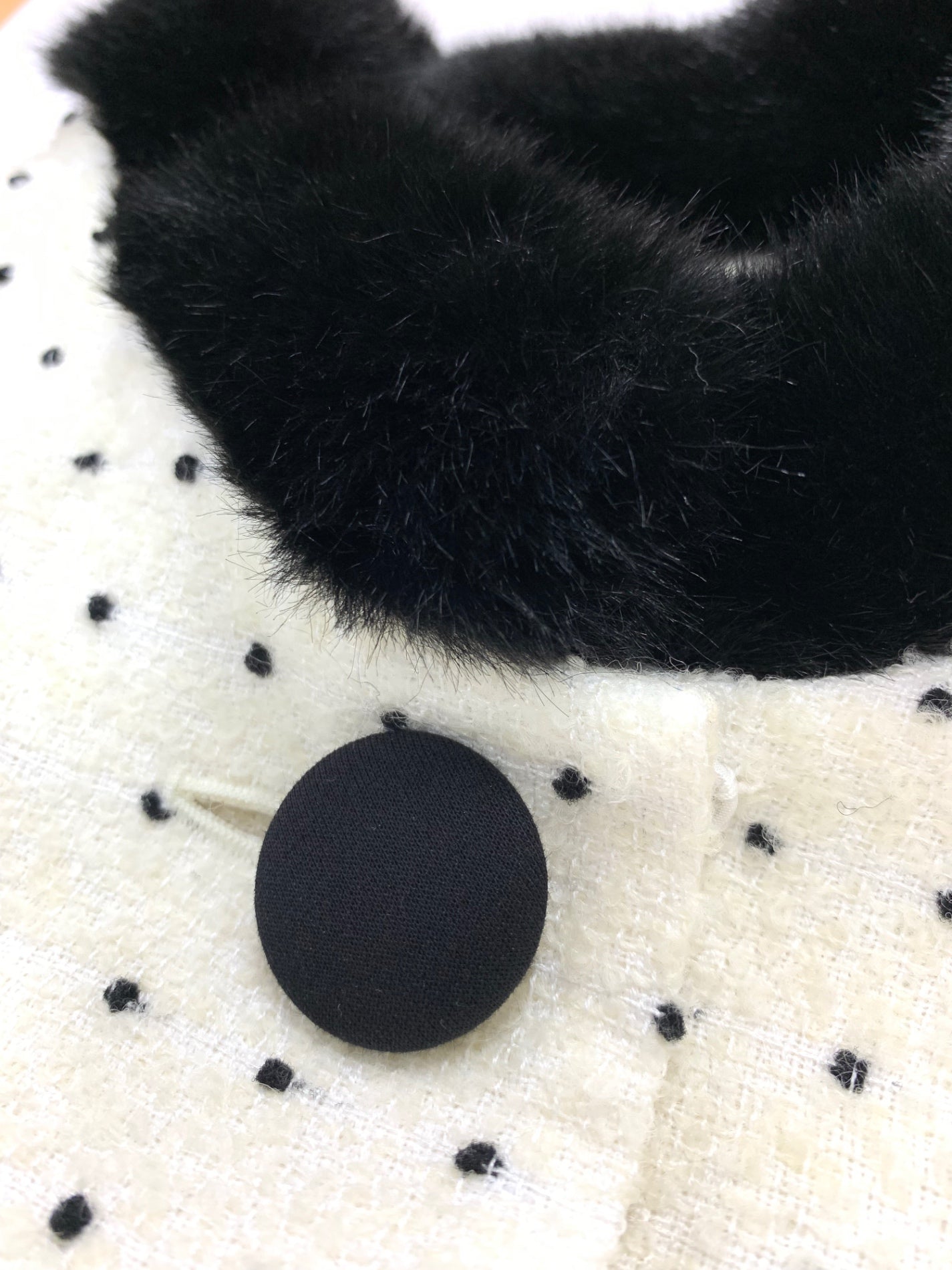 エムズグレイシー ドット風ペプラム 419610 ショートコート 42 ホワイト リボン フェイクファー衿 ITXRJYOTLGLC