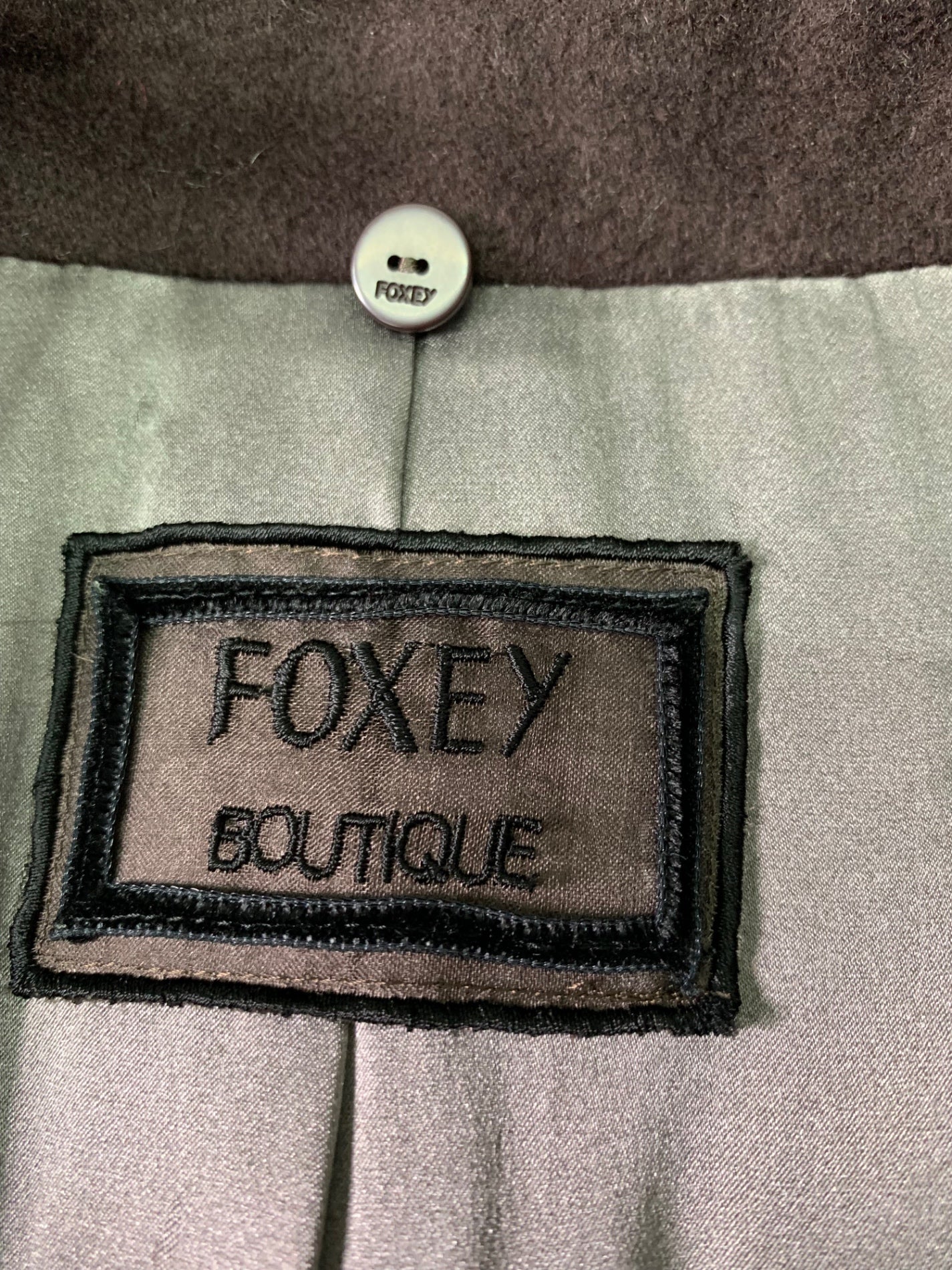 FOXEY BOUTIQUE フォクシーブティック マフラー - 茶 【古着】【中古】 FOXEY BOUTIQUE - □美品□FOXEY BOUTIQUE フォクシー ブティック