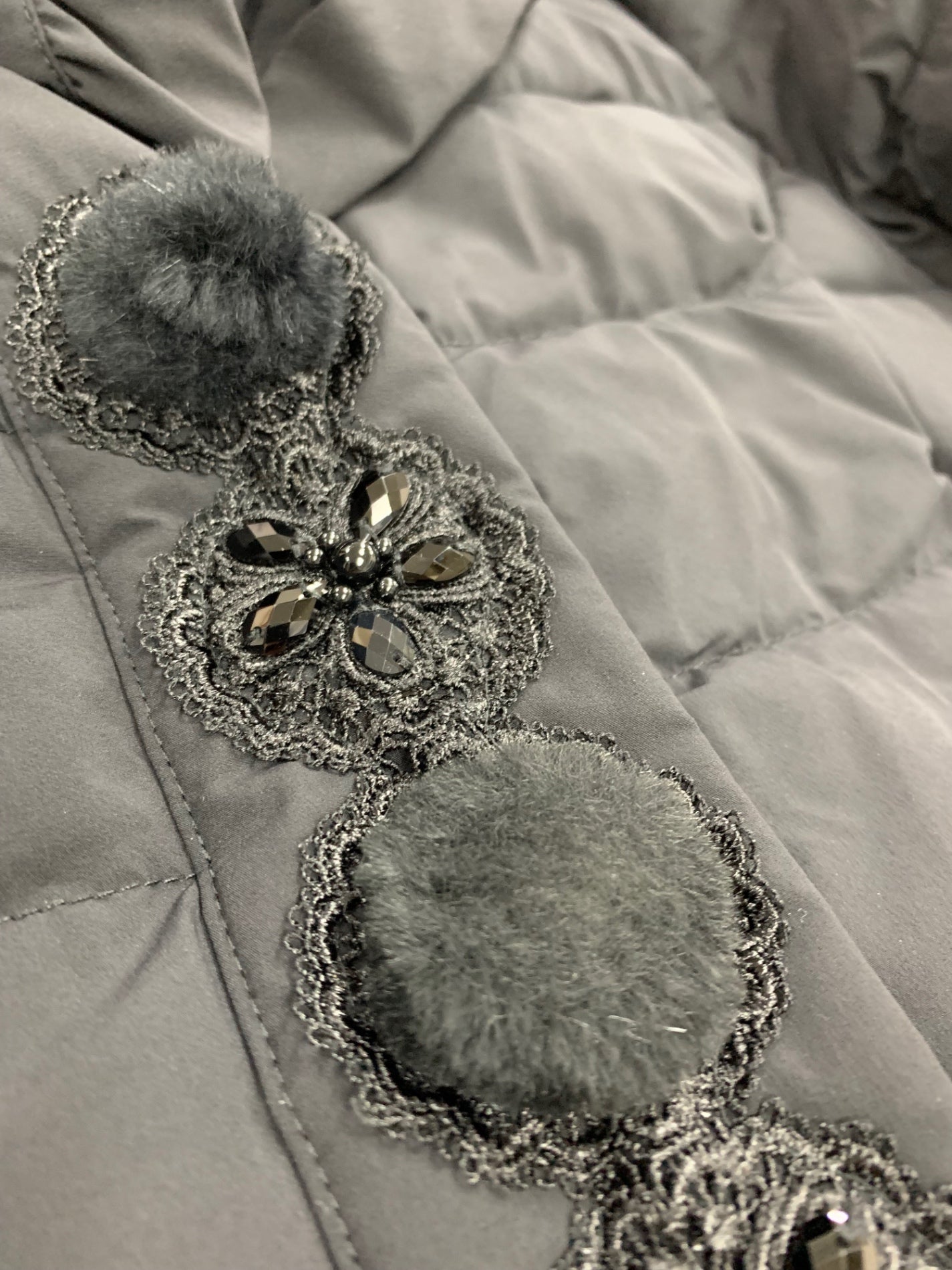 スーパービューティー ダウンジャケット 38 ブラック ビジュー レース ITGMS9XSSIJO