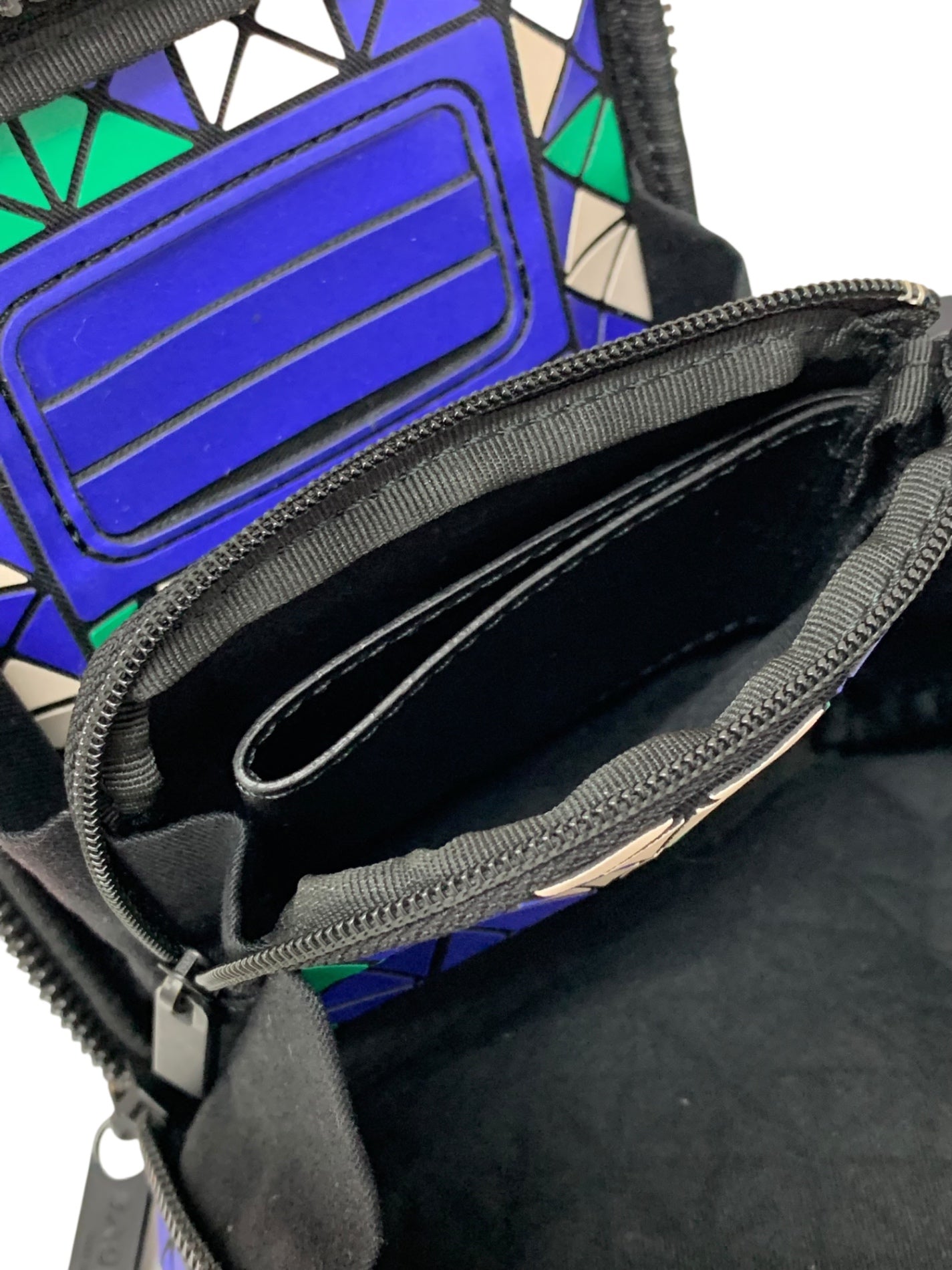 バオバオイッセイミヤケ BB34AG343 ショルダーバッグ マルチカラー ポシェット プリズム IT2H58N0JN0B