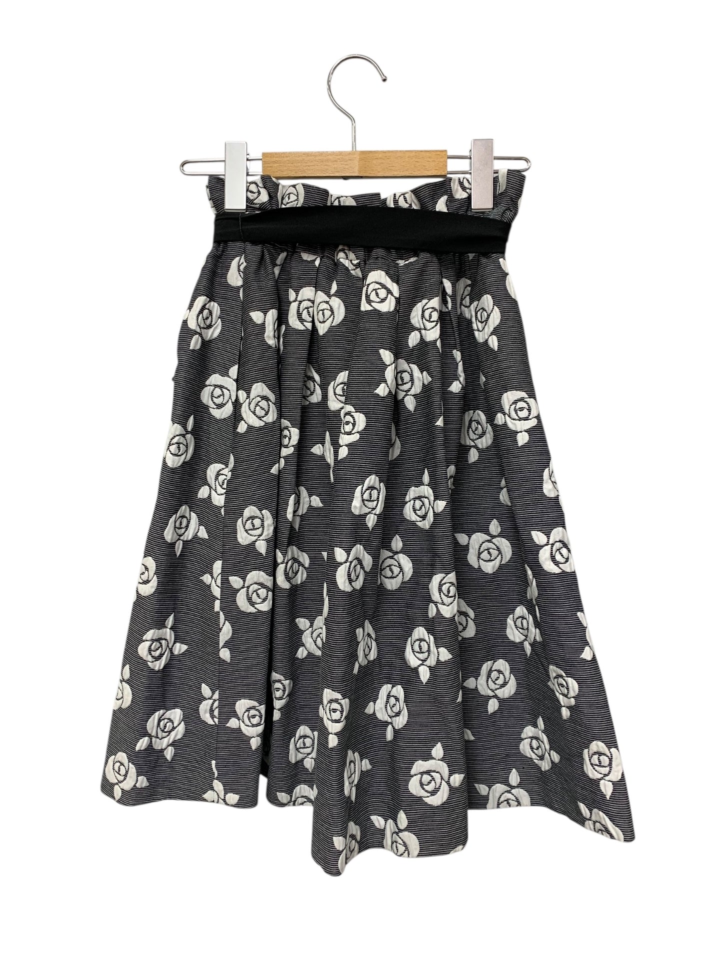 エムズグレイシー 727114 スカート 38 ブラック バラモチーフ フレアー IT5NJNJVFZZ0