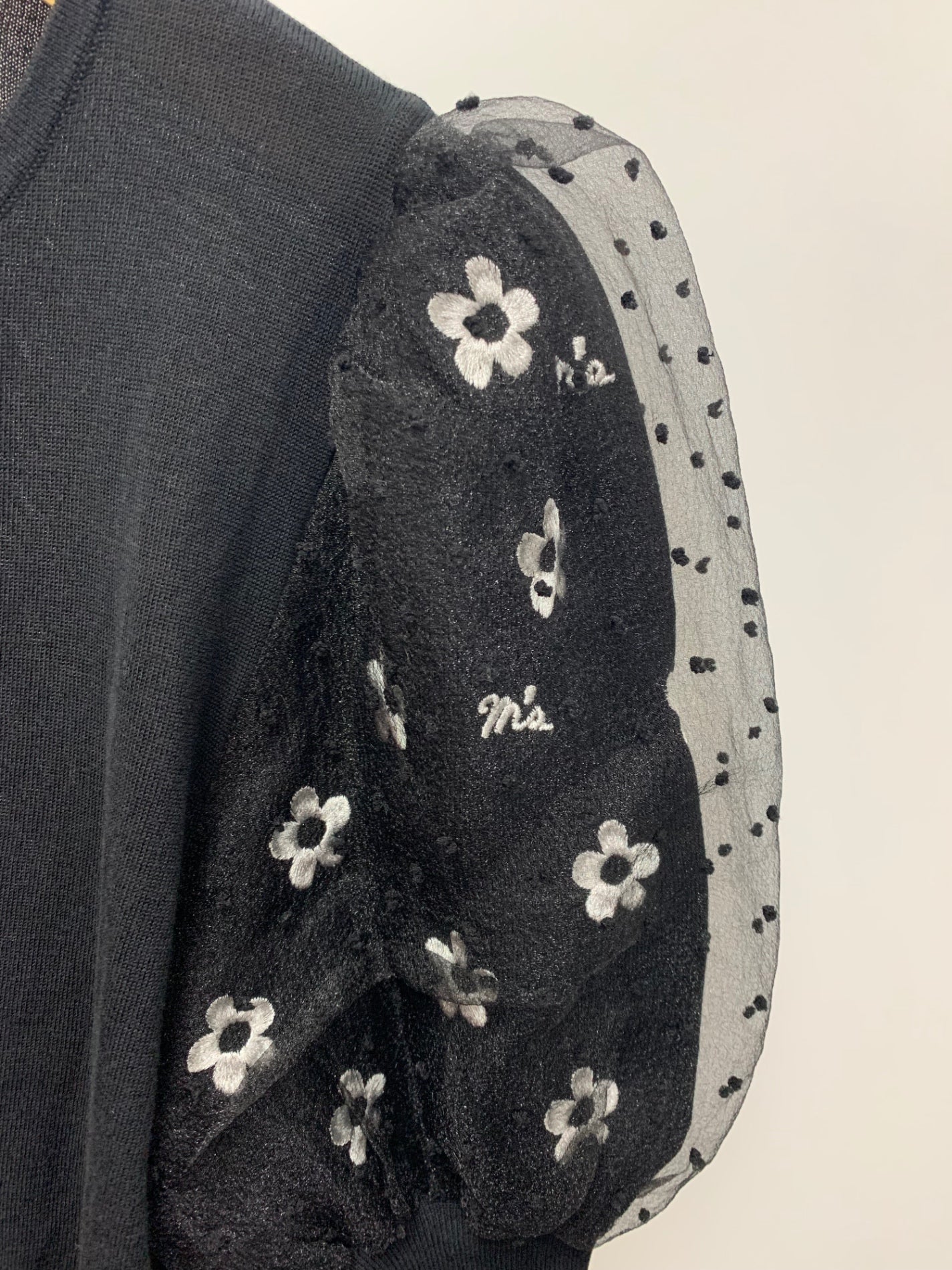 エムズグレイシー お花刺繍入りクチュールニット 318325 カーディガン 38 ブラック チュール フラワーモチーフ ITZ7NEIFIGG0