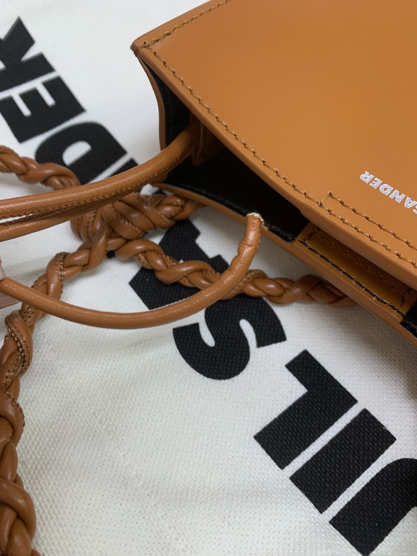 ジルサンダー Tangle スモール ショルダーバッグ キャメル レザー ITJJR8R0XT40