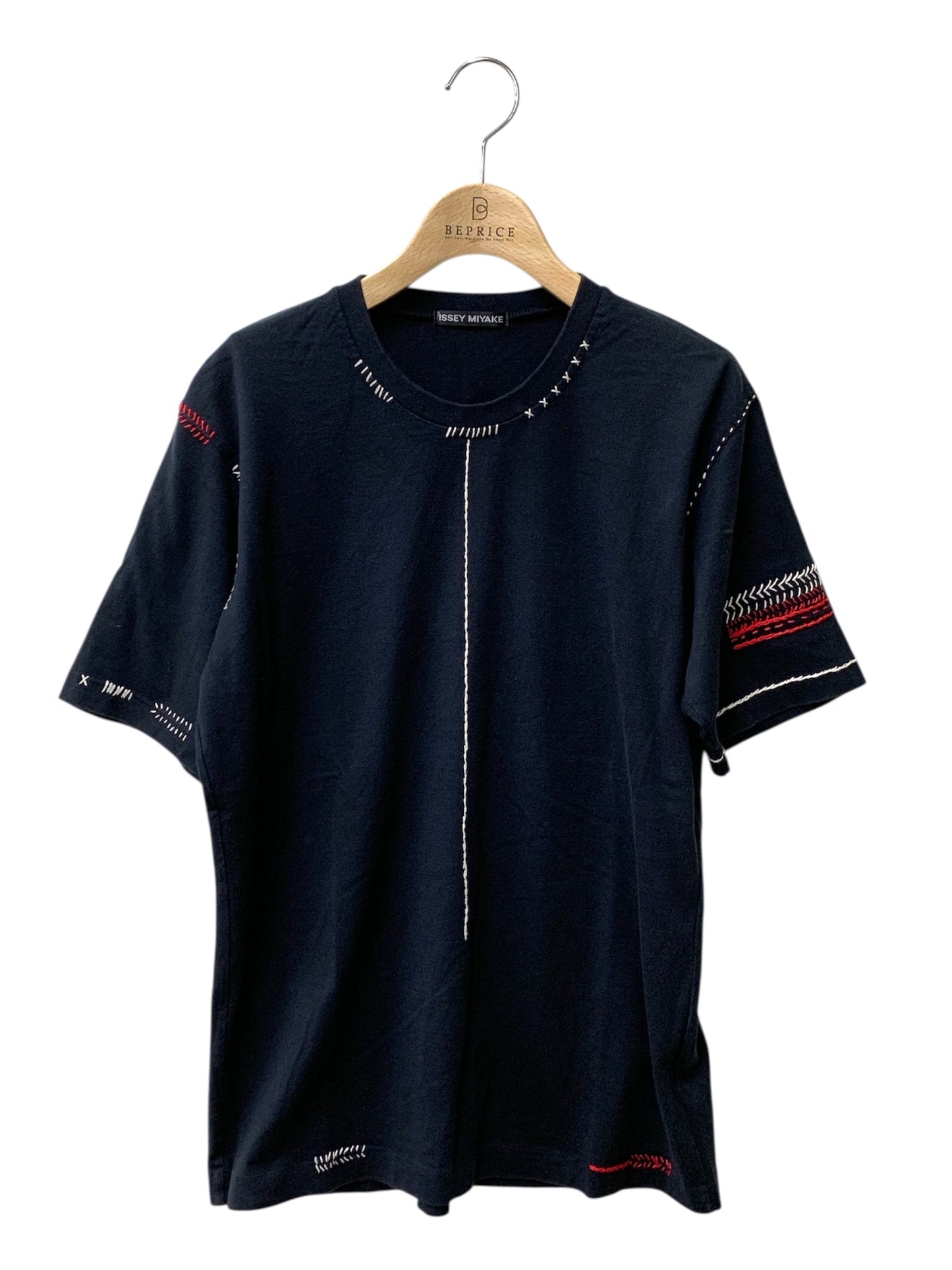 イッセイミヤケ ME61JK415 Tシャツ 3 ブラック ステッチ ITOCAESYR9HG 【SALE】