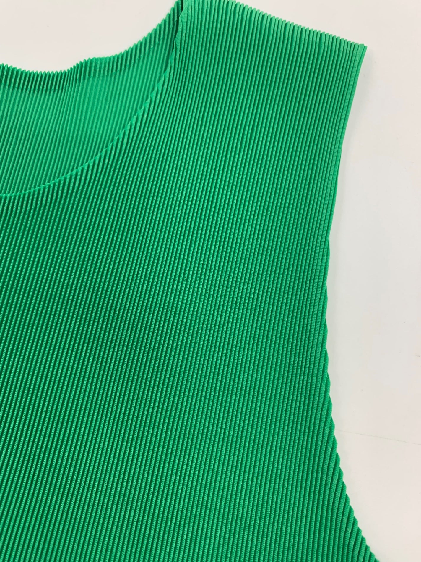 プリーツプリーズイッセイミヤケ PP41FK291 ノースリーブカットソー 3 グリーン ITDVVGXI3SR8