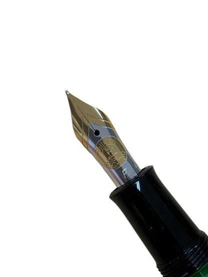 ペリカン 万年筆 スーベレーン M700 トレド ブラック/グレー EF 18C-750 IT9BASW43R38