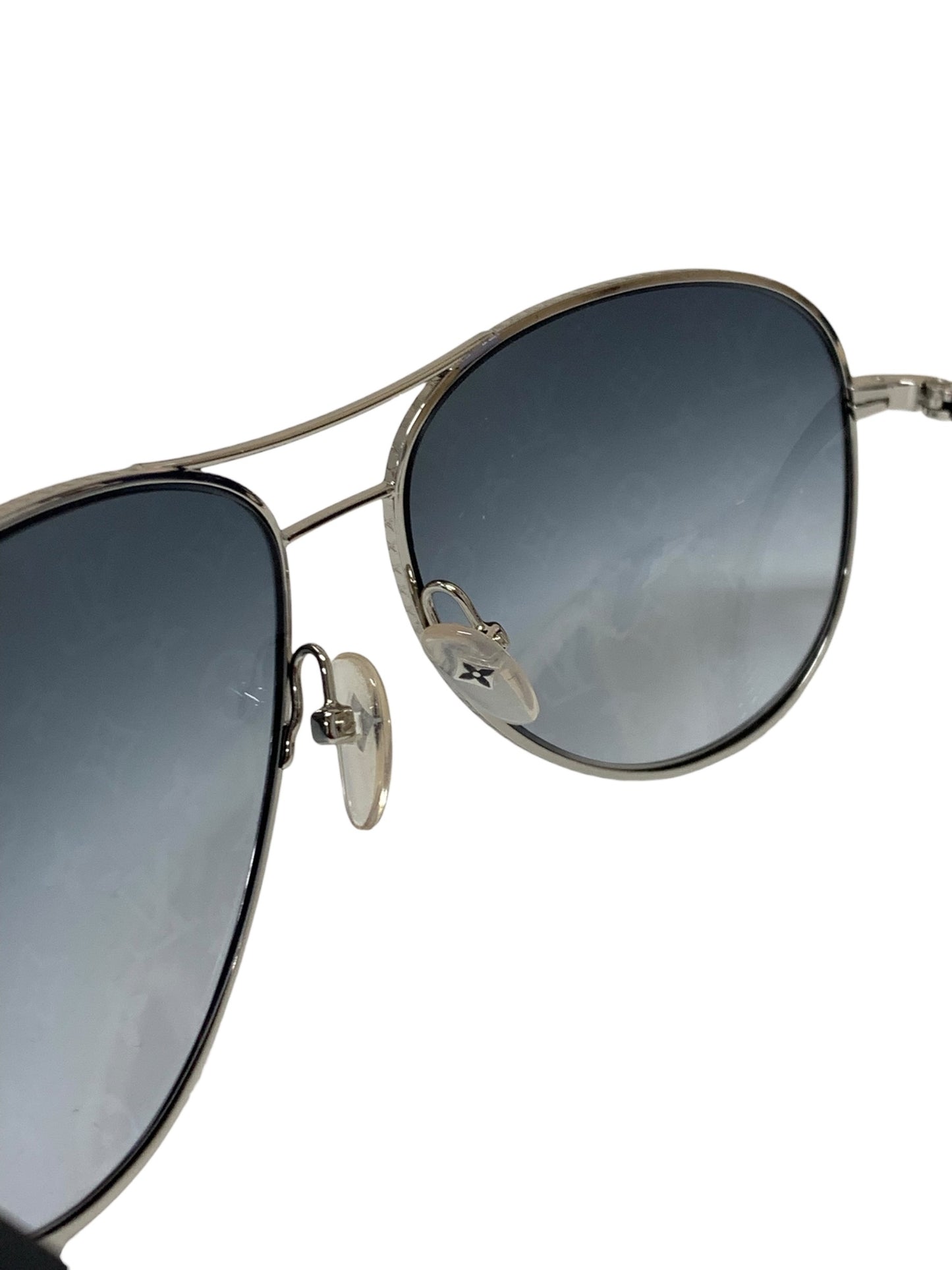 ルイヴィトン コンスピラシオン・パイロット Z0165U サングラス シルバー ITBTZ7R8VI4C