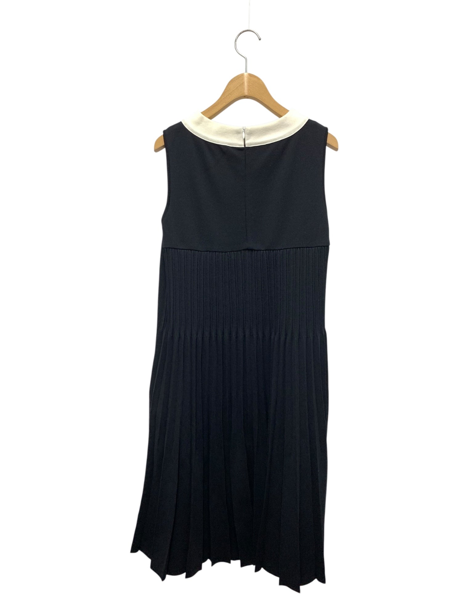 LA7520 フォクシーブティック アクリル ノースリーブニットワンピース 42 LA7520 フォクシーブティック アクリル ノースリーブニット