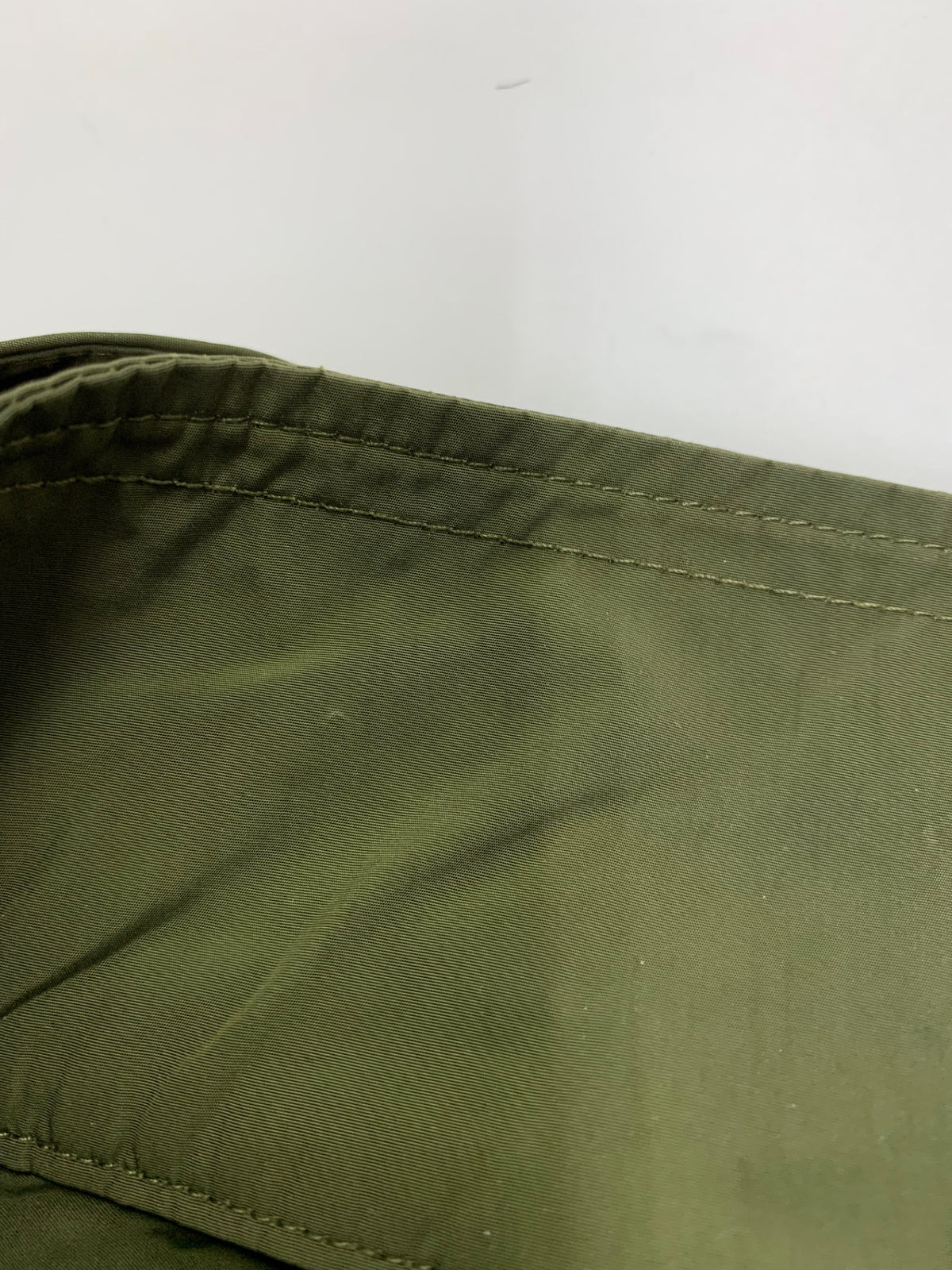 ウールリッチ ANORAK ドルマンスリーブ ケープ型 ナイロンジャケット XL MILITARY GREEN Shape Memory ITPNKFH9I62U