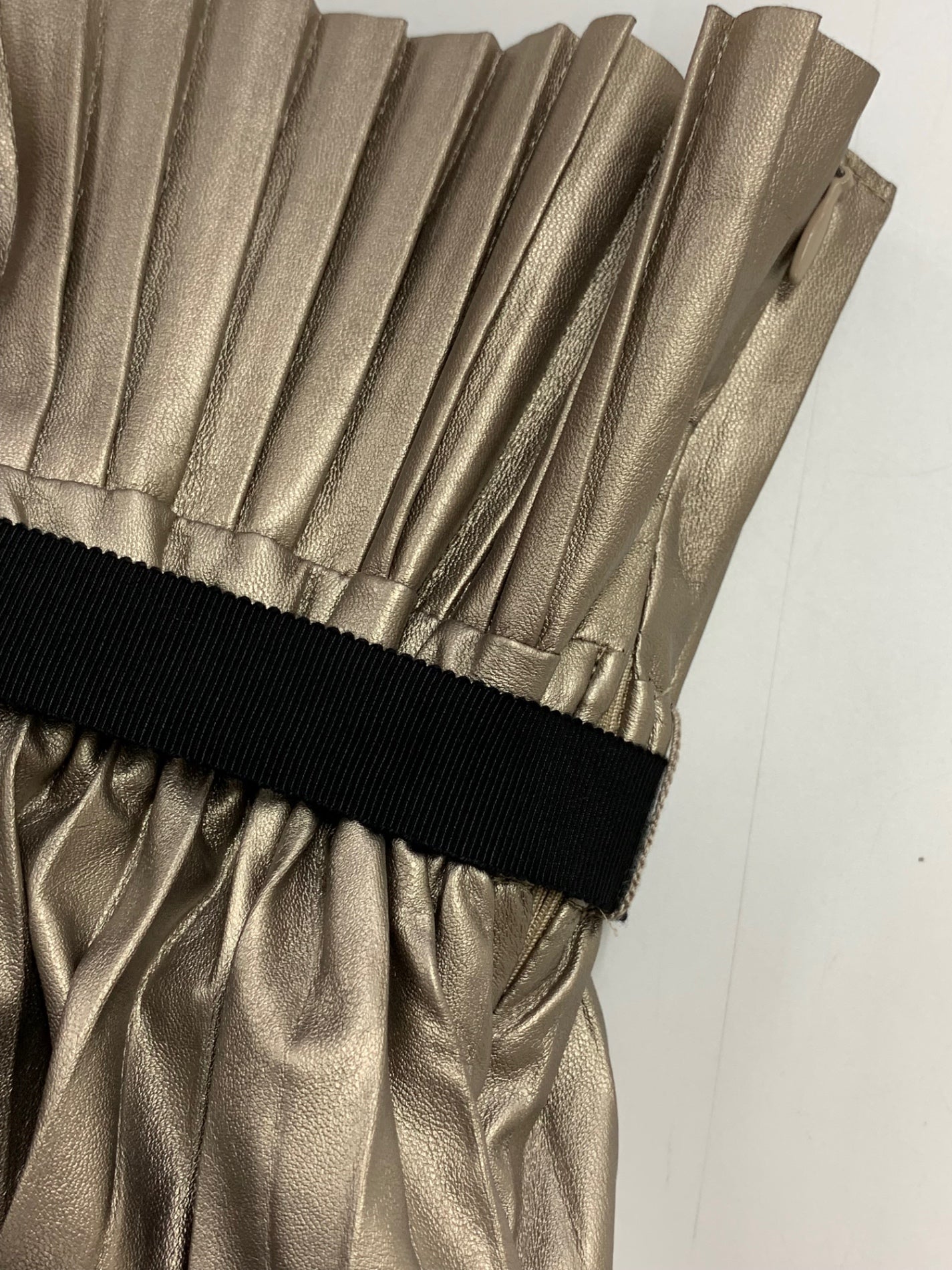 アドーア 531-1220908 プリーツスカート 38 ブラウン レザー風サテン ITW912OZWJYW