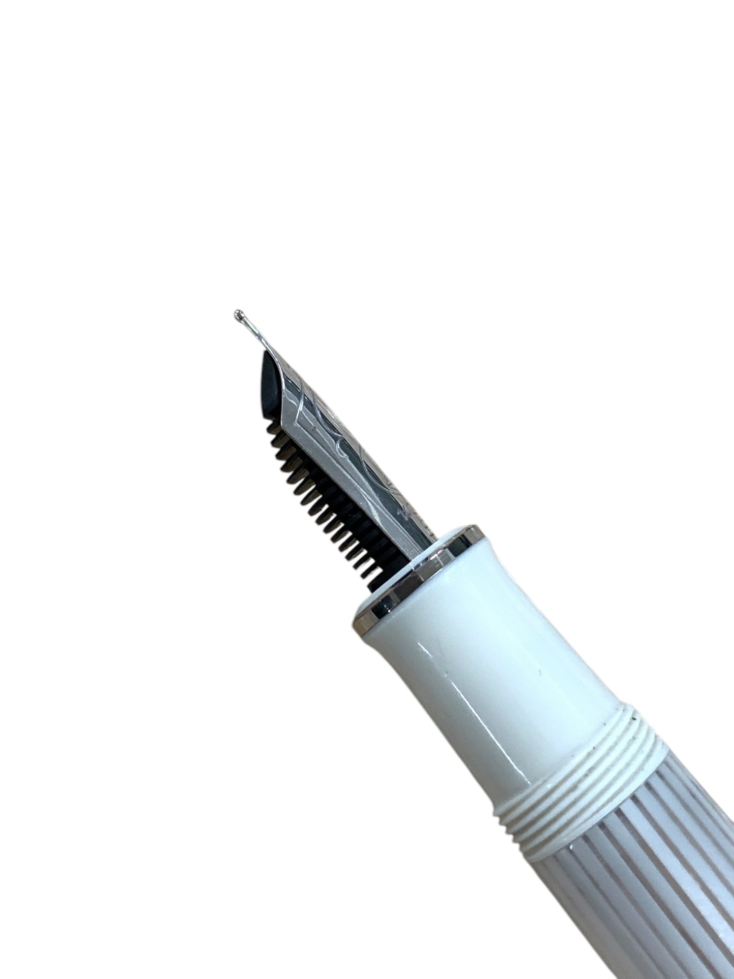 ペリカン スーベレーン M600 万年筆 ヴァイオレットホワイト 14C ITASK5I1SSF4