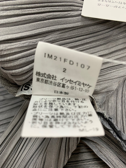 イッセイミヤケ IM21FD107 ジャケット 2 グレー プリーツ グラデーション ITZ46F3T9LJY