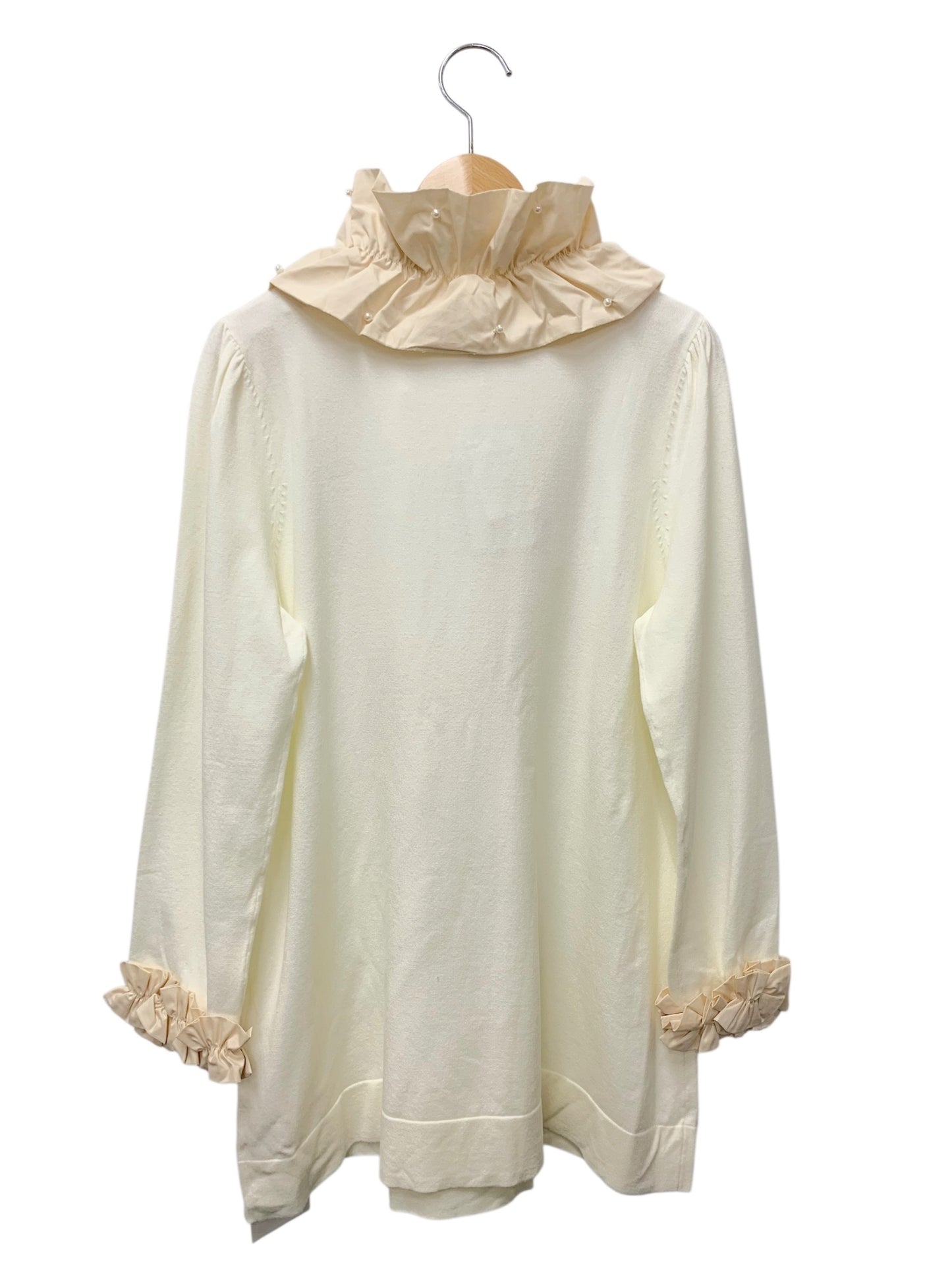 エムズグレイシー 318709 トップス 40 ホワイト パール フリル IT10DWNE3MJB