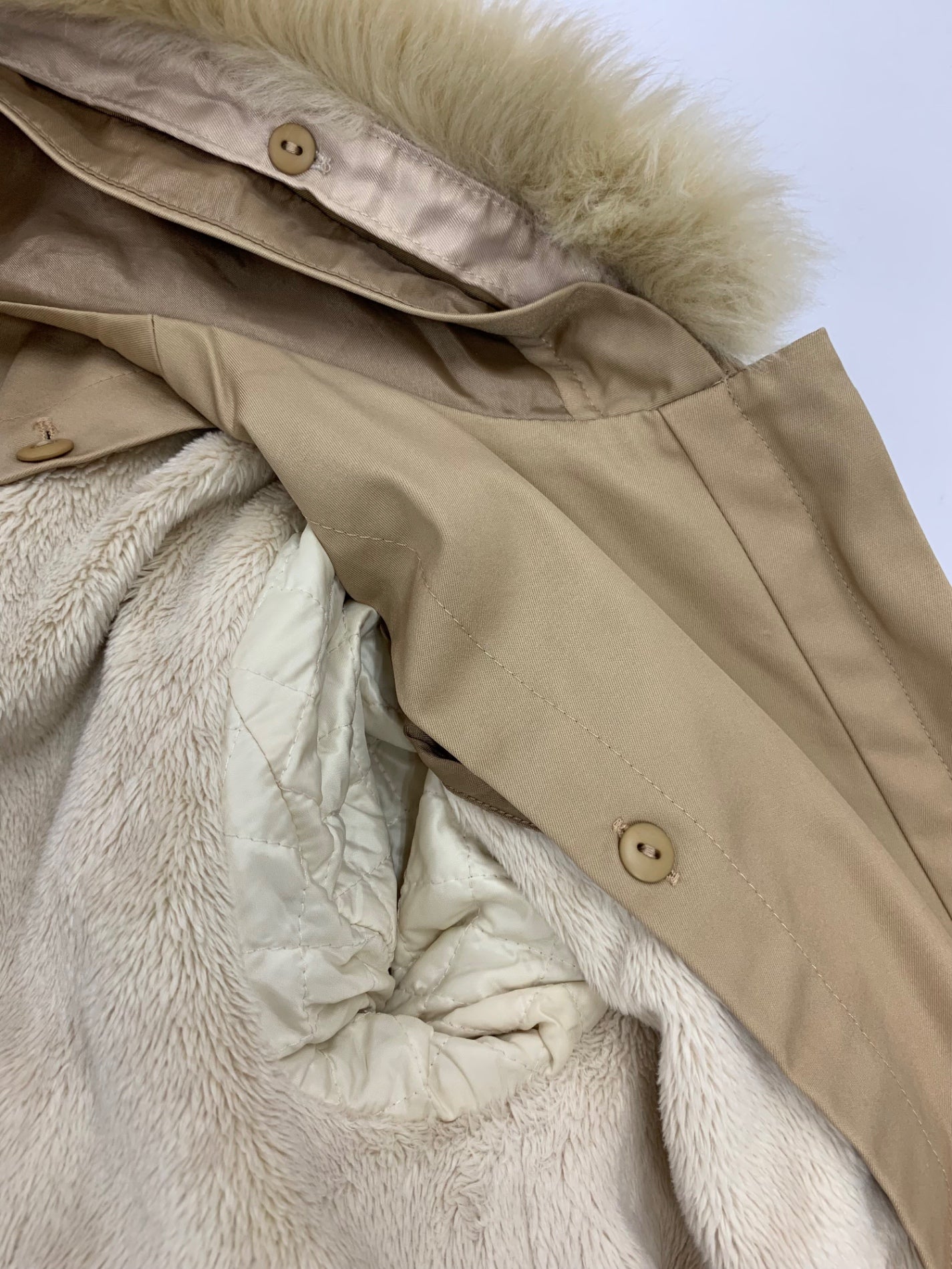 トッカ CMTOCA0210 コート 0 ベージュ フリースライナー付 ファー＆リボン付き IT3KZBW9D6OC